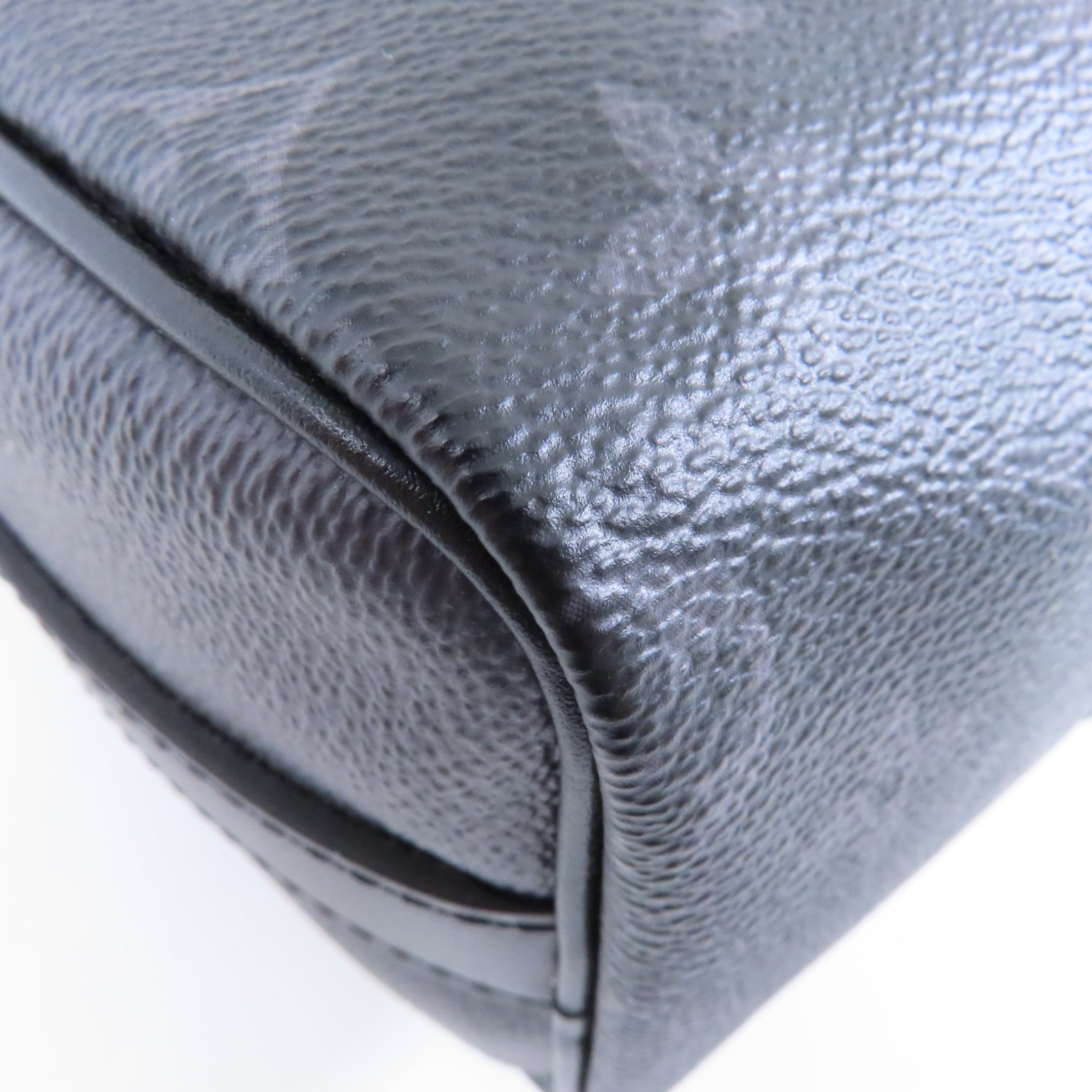 LOUIS VUITTON Monogram Eclipse Keepall 25銀扣手挽肩背兩用袋