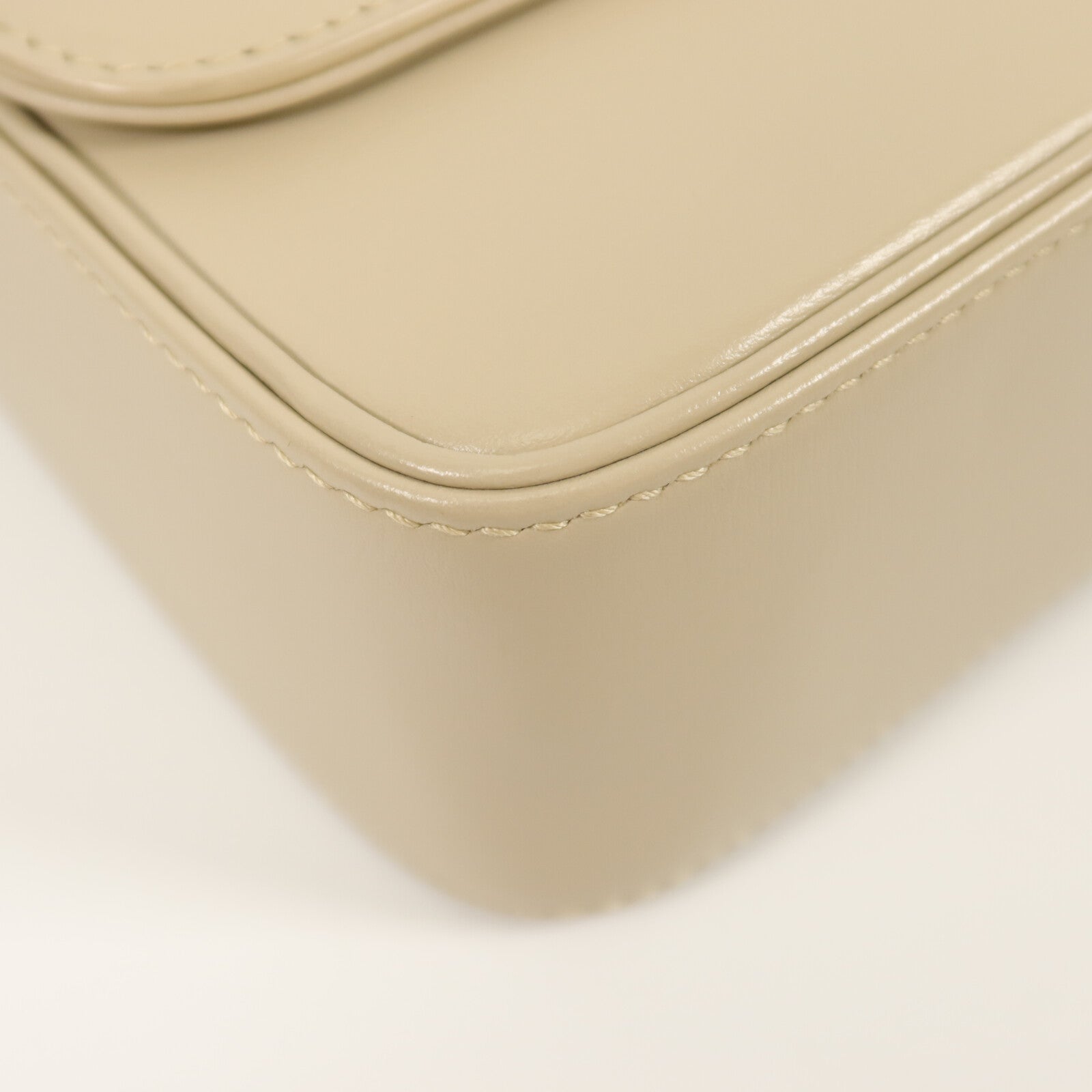 Dior 牛皮皮革30 Montaigue Avenue East West鏈帶肩背袋