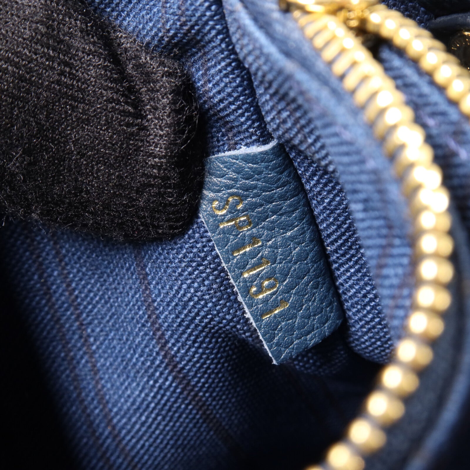 LOUIS VUITTON Monogram Empreinte Lumineuse PM手挽肩背兩用袋