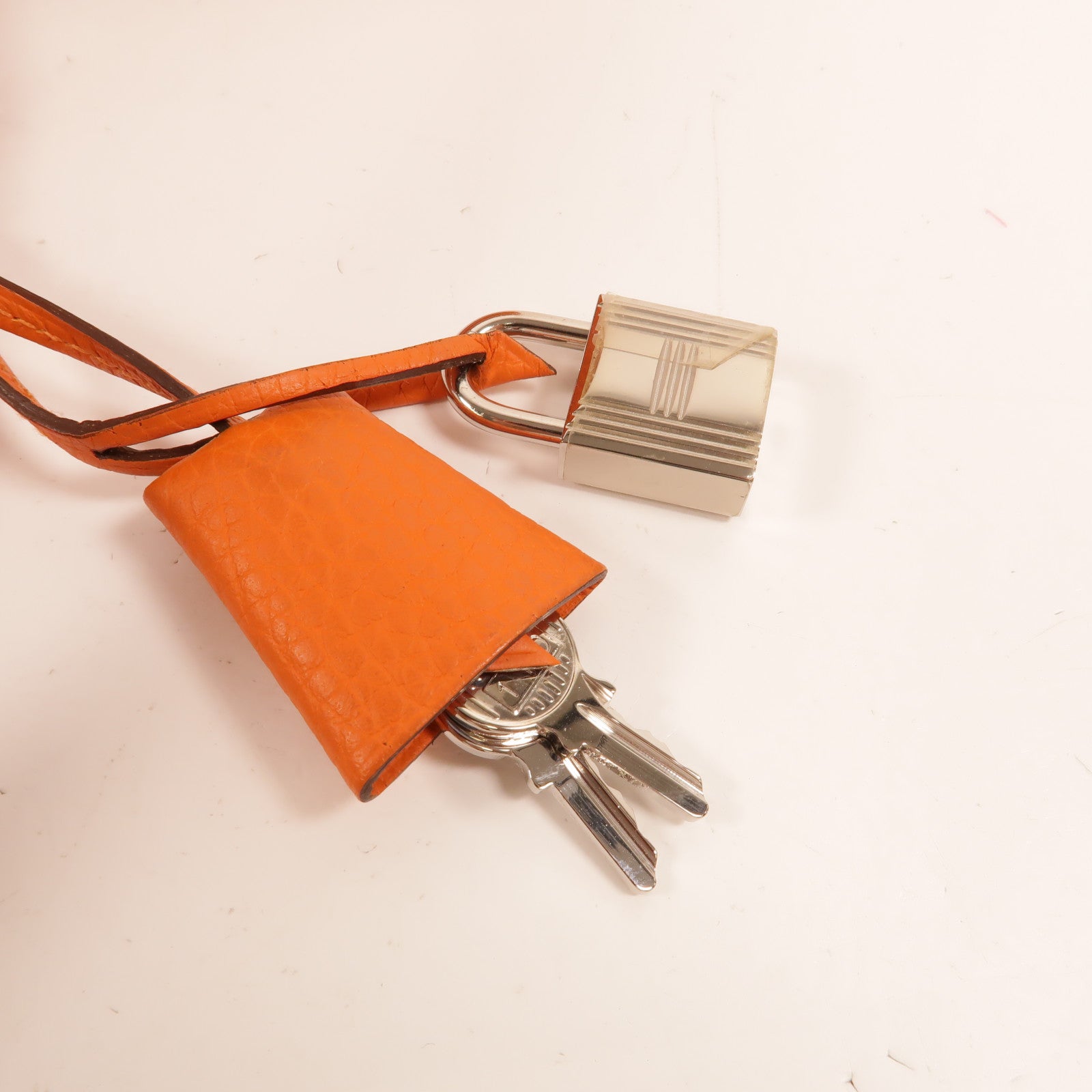 HERMES Clemence皮革Victoria 35手挽袋Orange