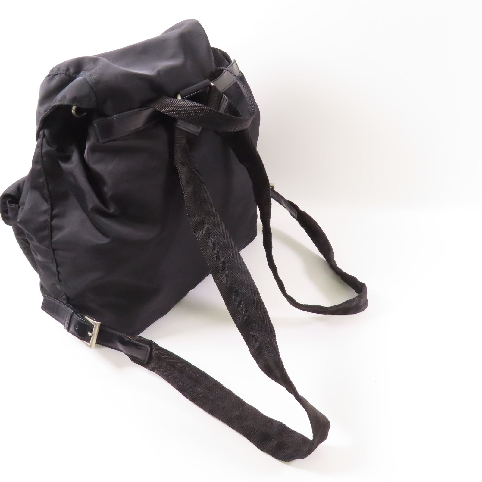 PRADA 尼龍Backpack銀扣背包