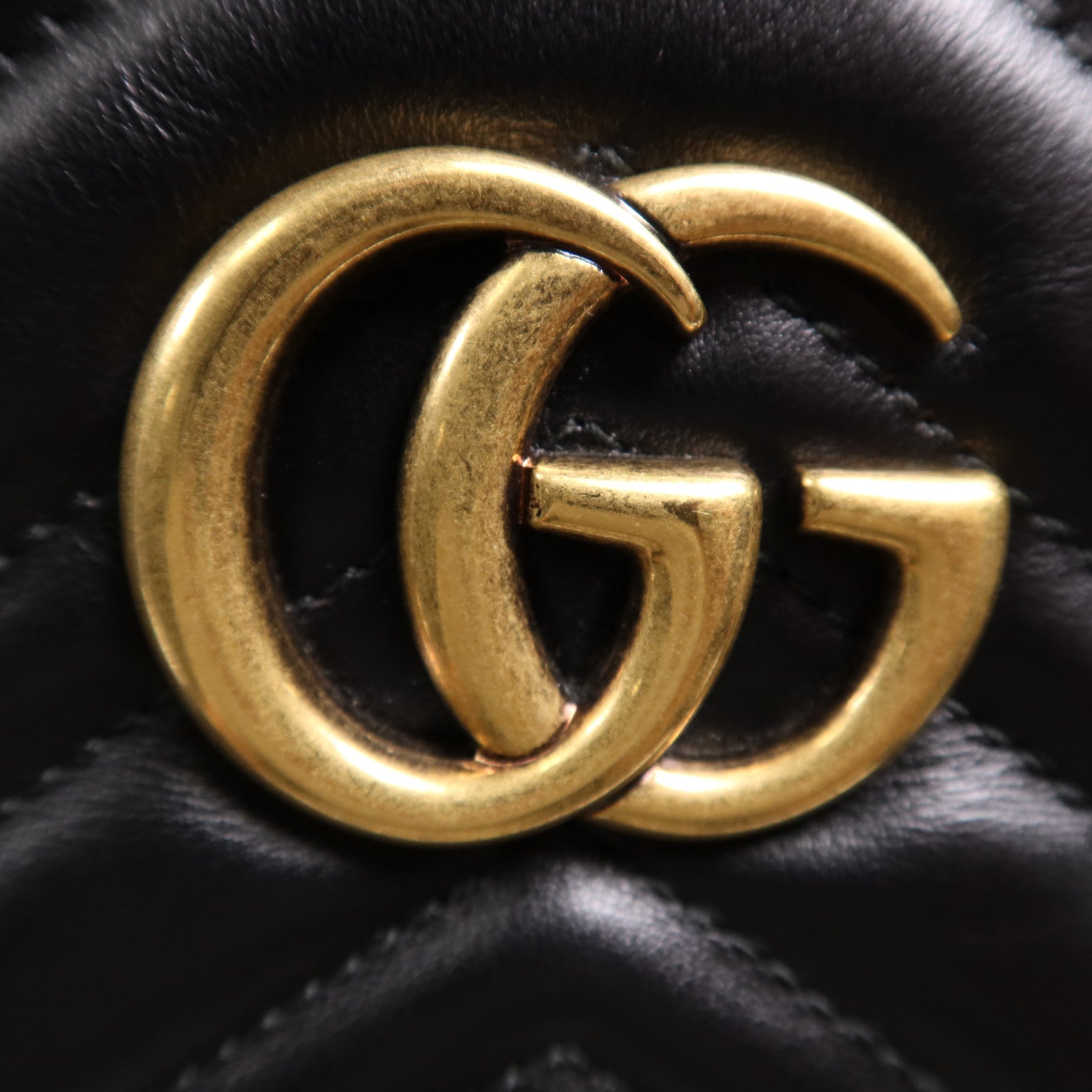 GUCCI 牛皮皮革GG Marmont Backpack金扣背包