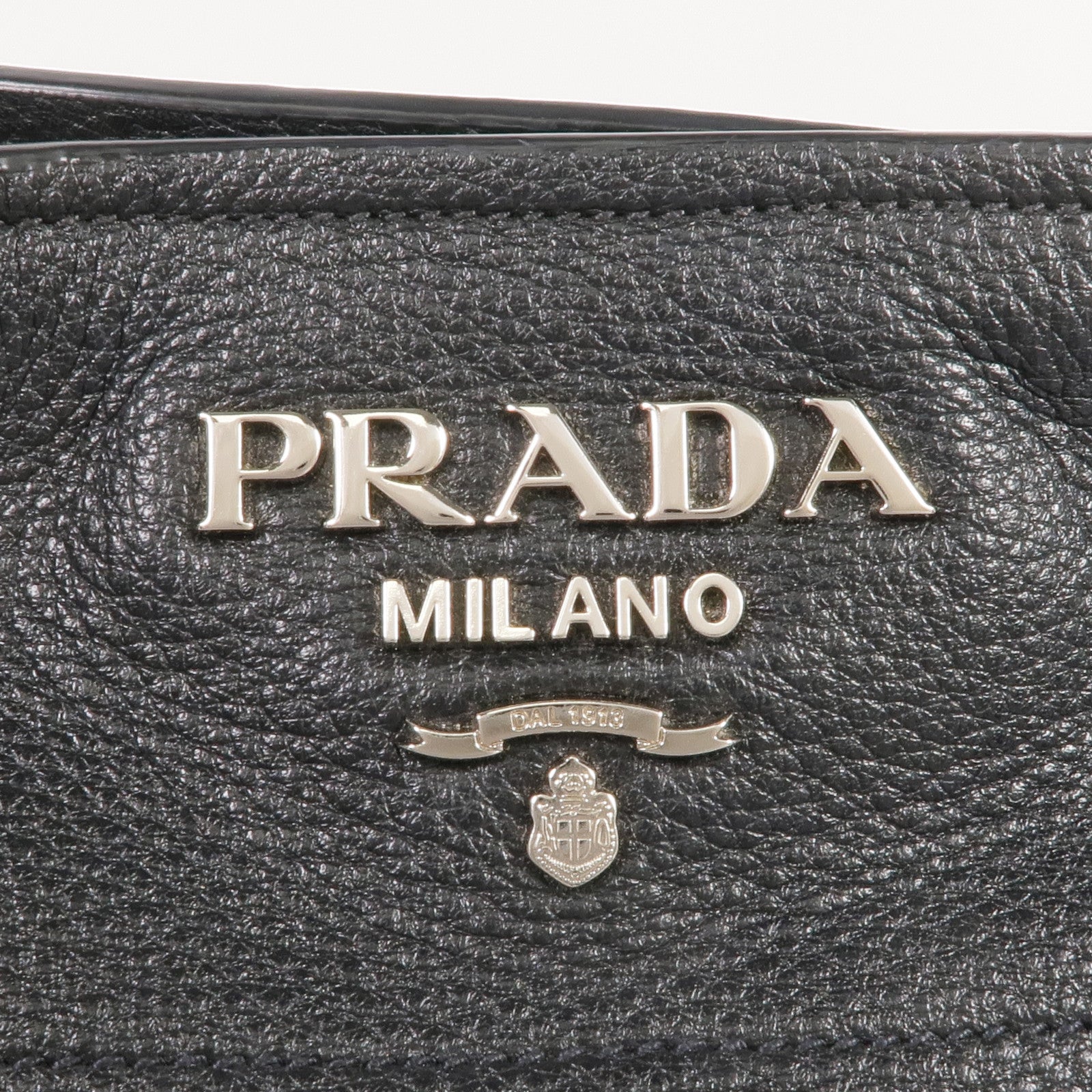 PRADA 牛皮皮革Shoulder Bag銀扣肩背袋