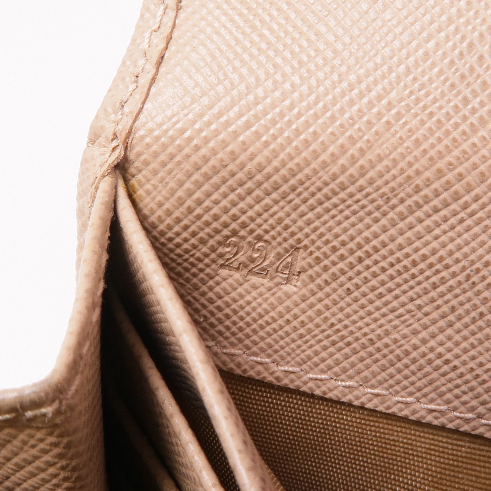 PRADA Saffiano皮革Long Wallet金扣長錢包