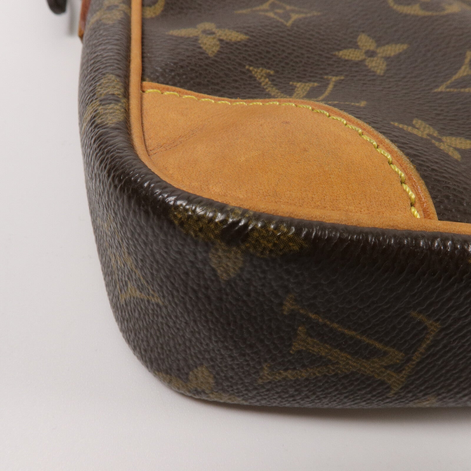 LOUIS VUITTON Monogram Danube肩背袋