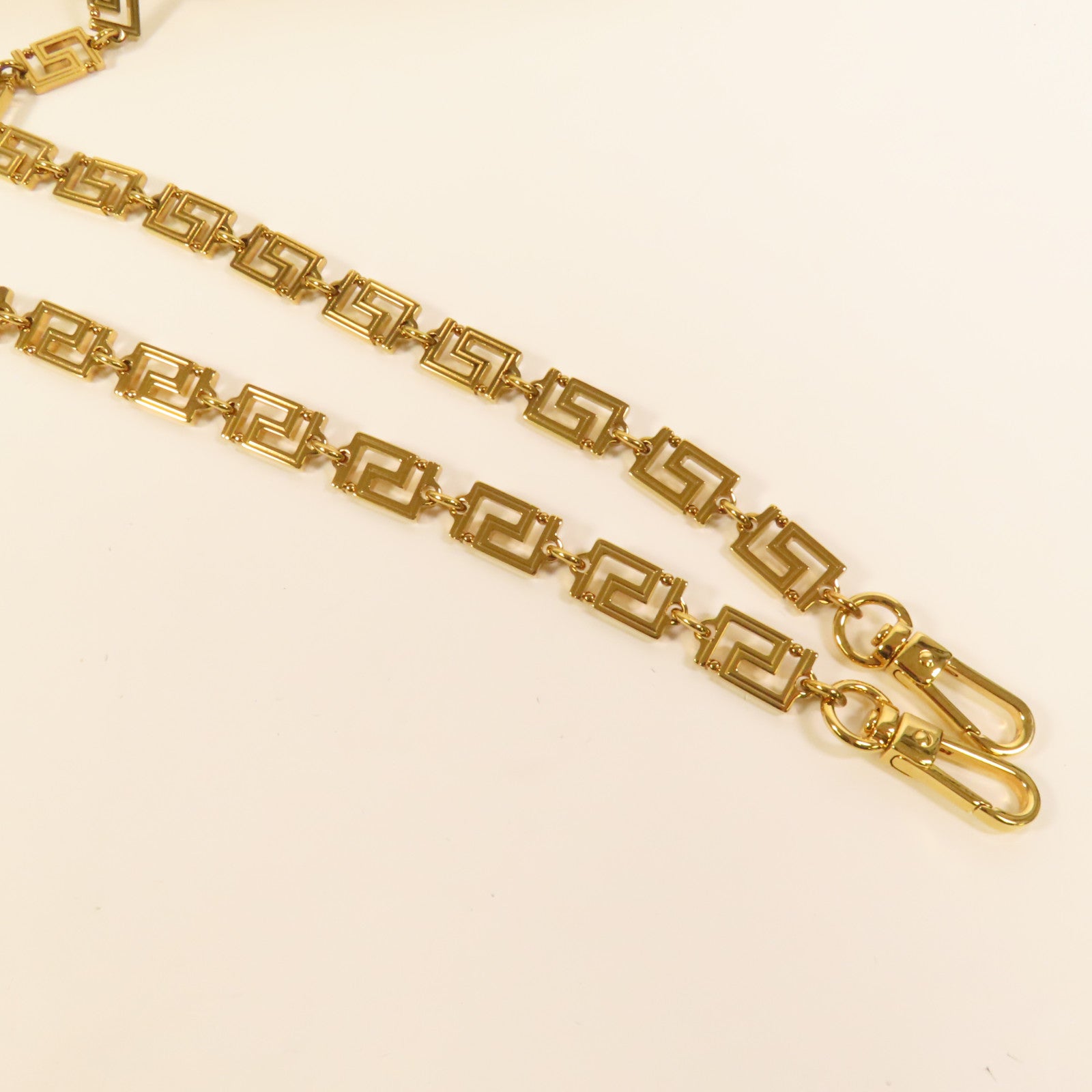 VERSACE 牛皮皮革Greca Goddness金扣肩背袋