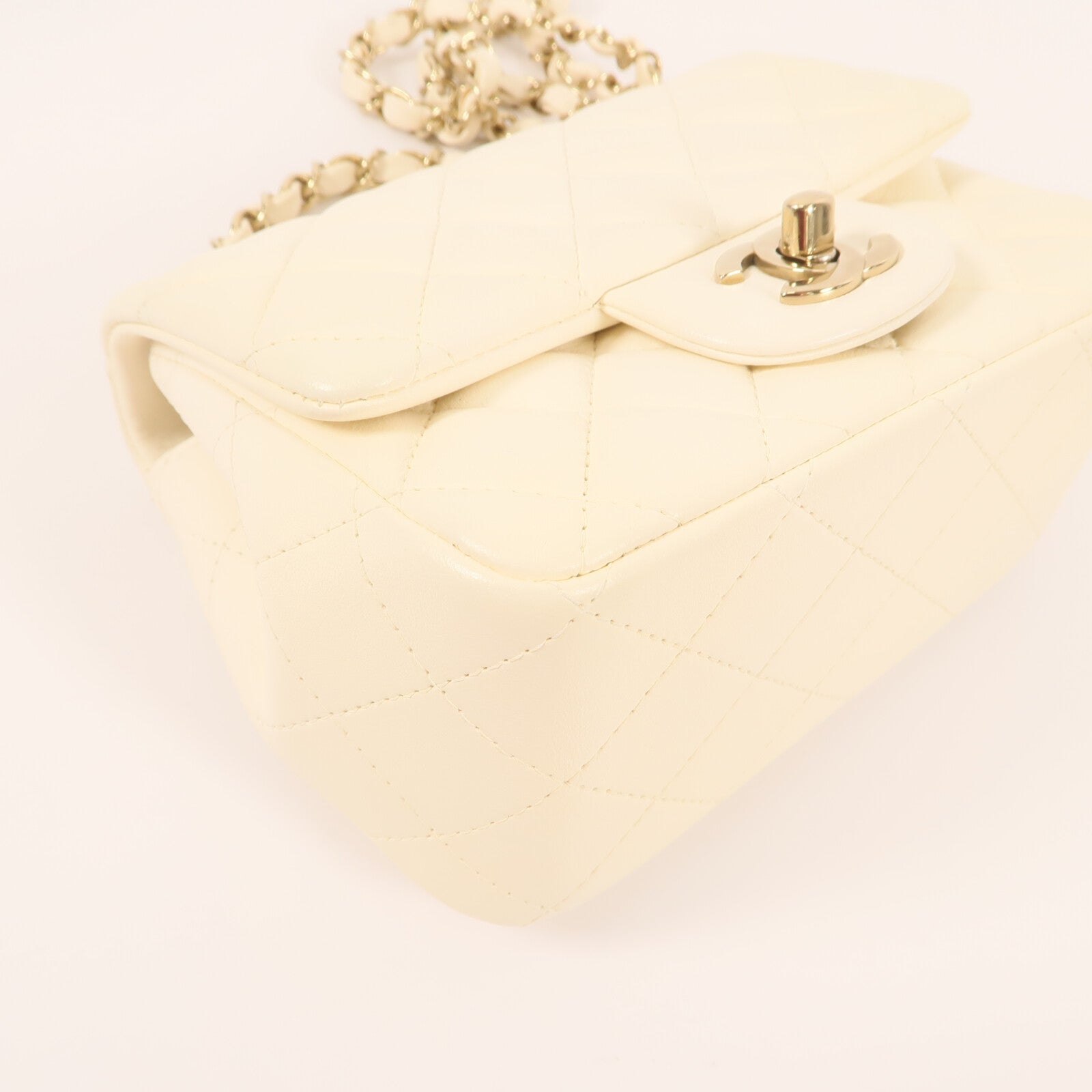 CHANEL 羊皮皮革Mini Flap金扣鏈帶肩背袋