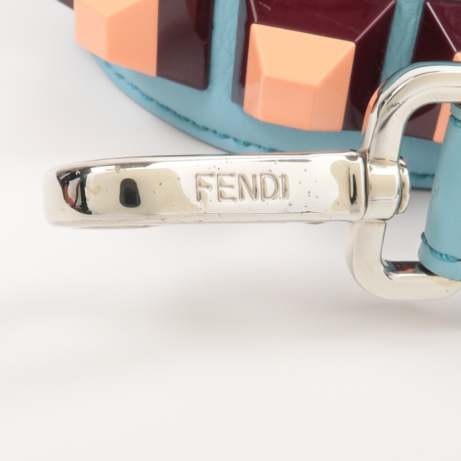 FENDI 牛皮皮革Strap You Strap肩帶