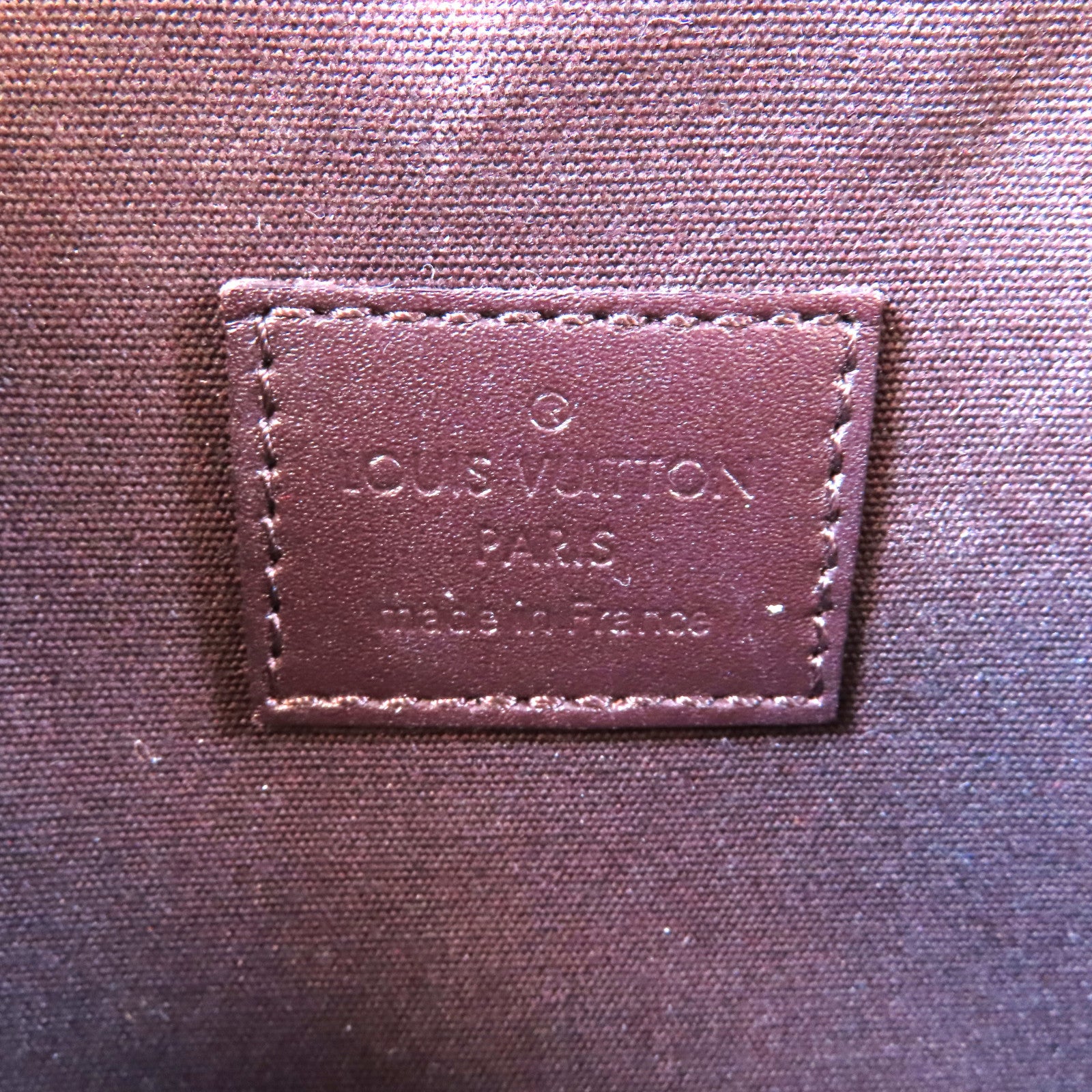 LOUIS VUITTON 【激減優惠】Vernis Pochette Felicie金扣肩背袋紫色