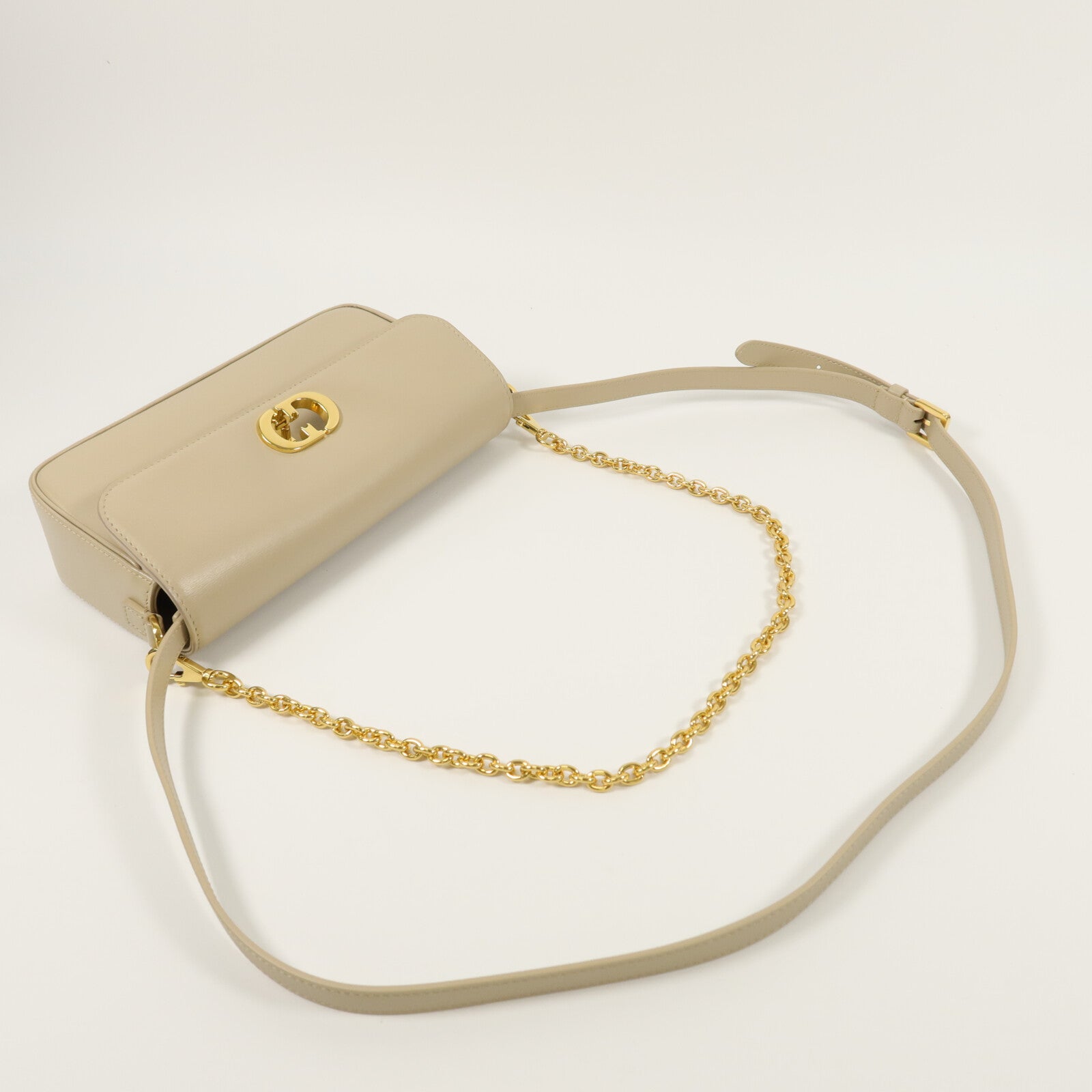Dior 牛皮皮革30 Montaigue Avenue East West鏈帶肩背袋