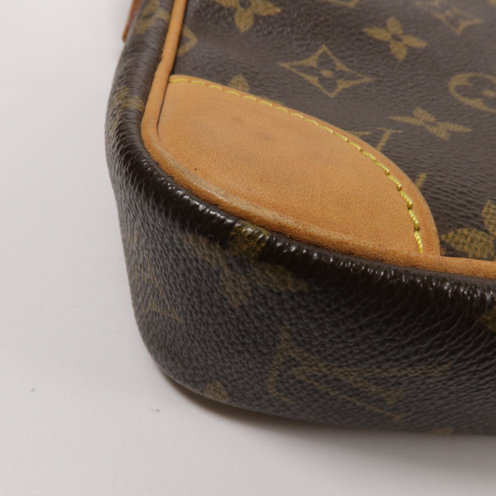 LOUIS VUITTON Monogram Danube肩背袋