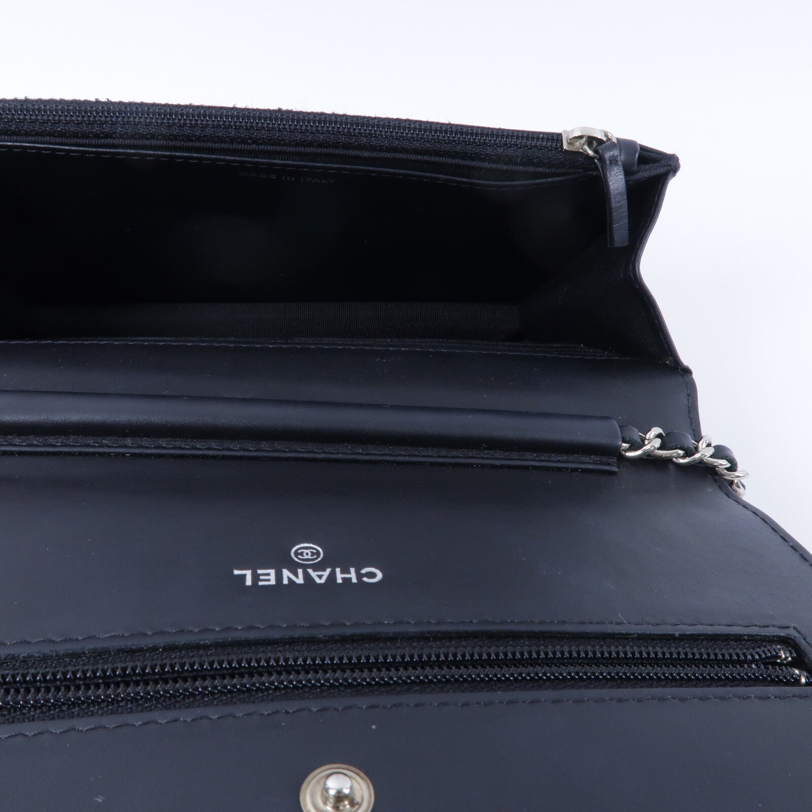 CHANEL 漆皮皮革Wallet On Chain鏈帶肩背袋