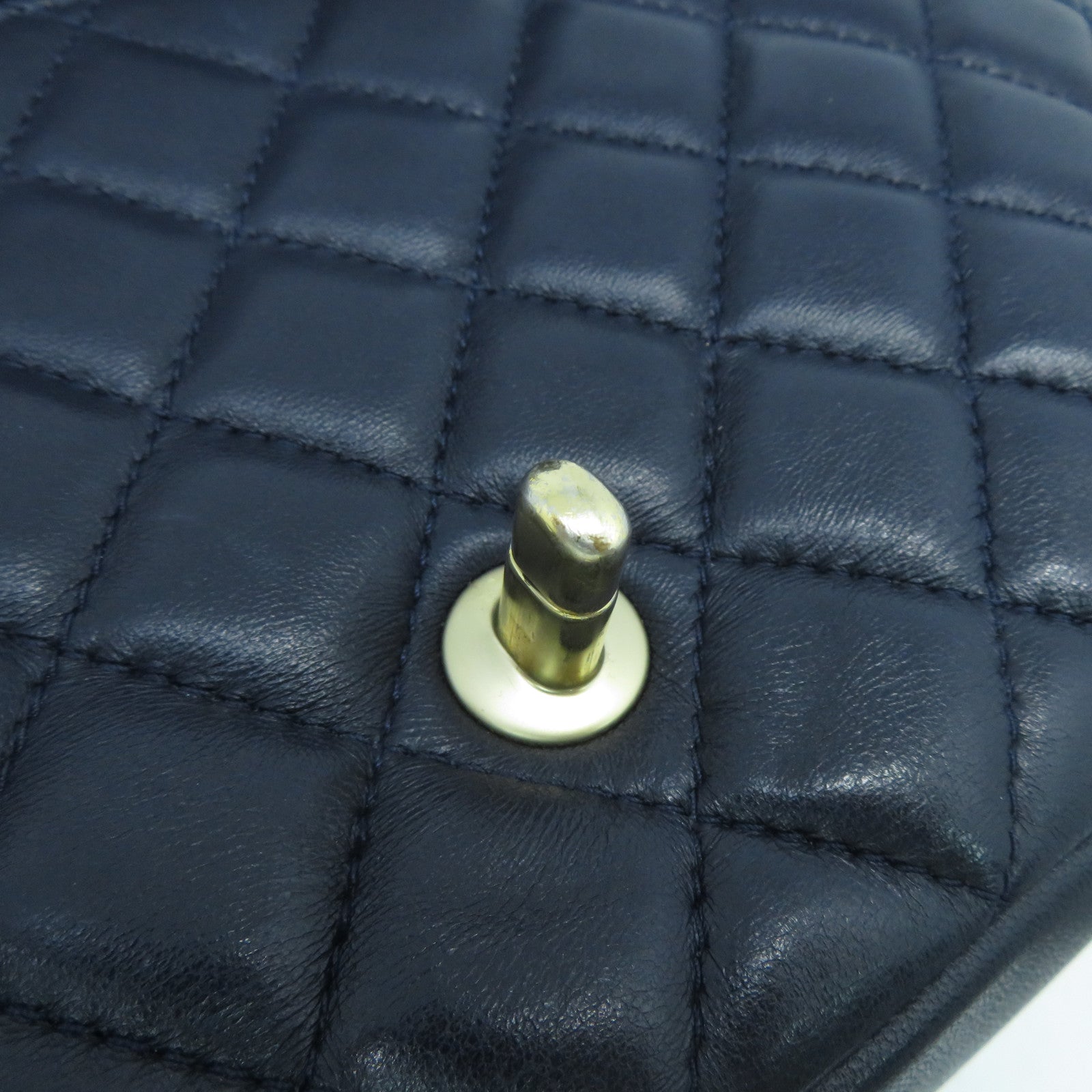 CHANEL 菱格羊皮皮革Chain Shoulder Bag金扣鏈帶肩背袋深藍色