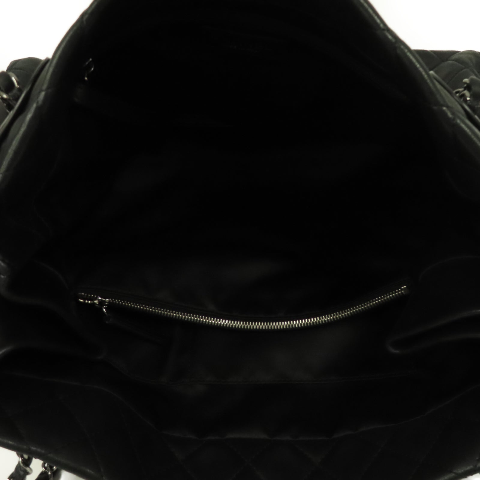 CHANEL 【激減優惠】菱格皮革Shoulder Tote銀扣肩背袋黑色