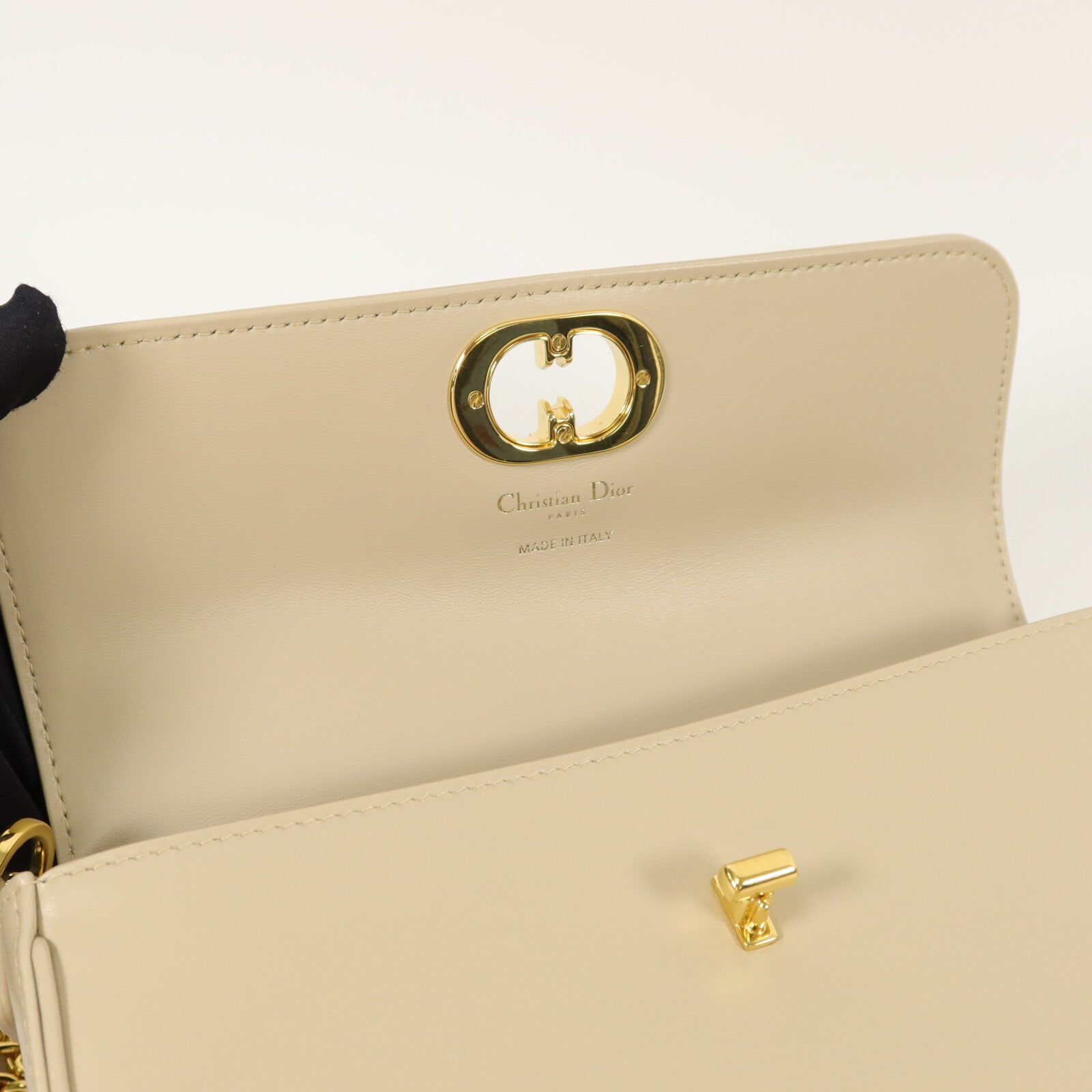 Dior 牛皮皮革30 Montaigue Avenue East West鏈帶肩背袋