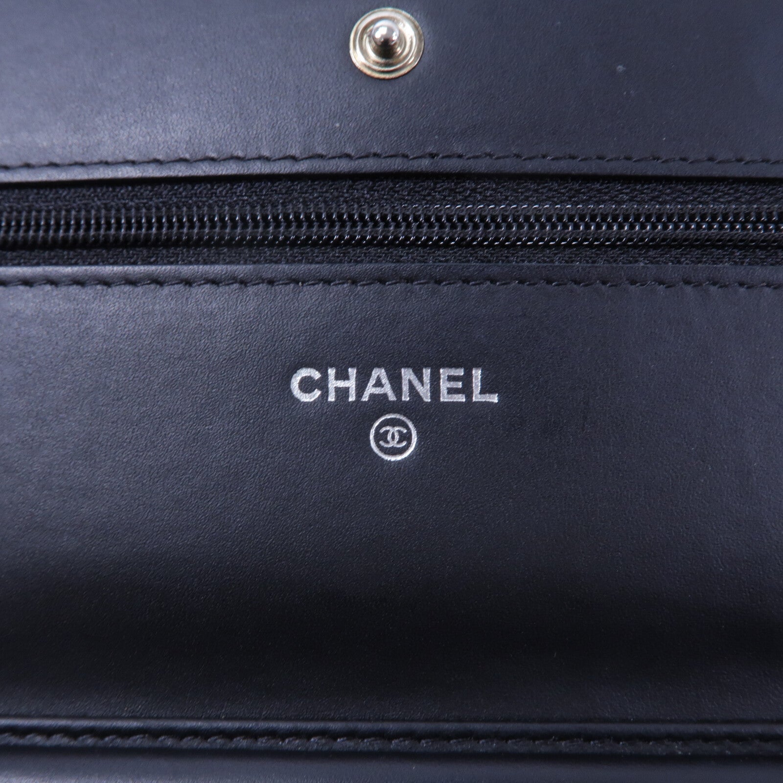 CHANEL 漆皮皮革Wallet On Chain鏈帶肩背袋