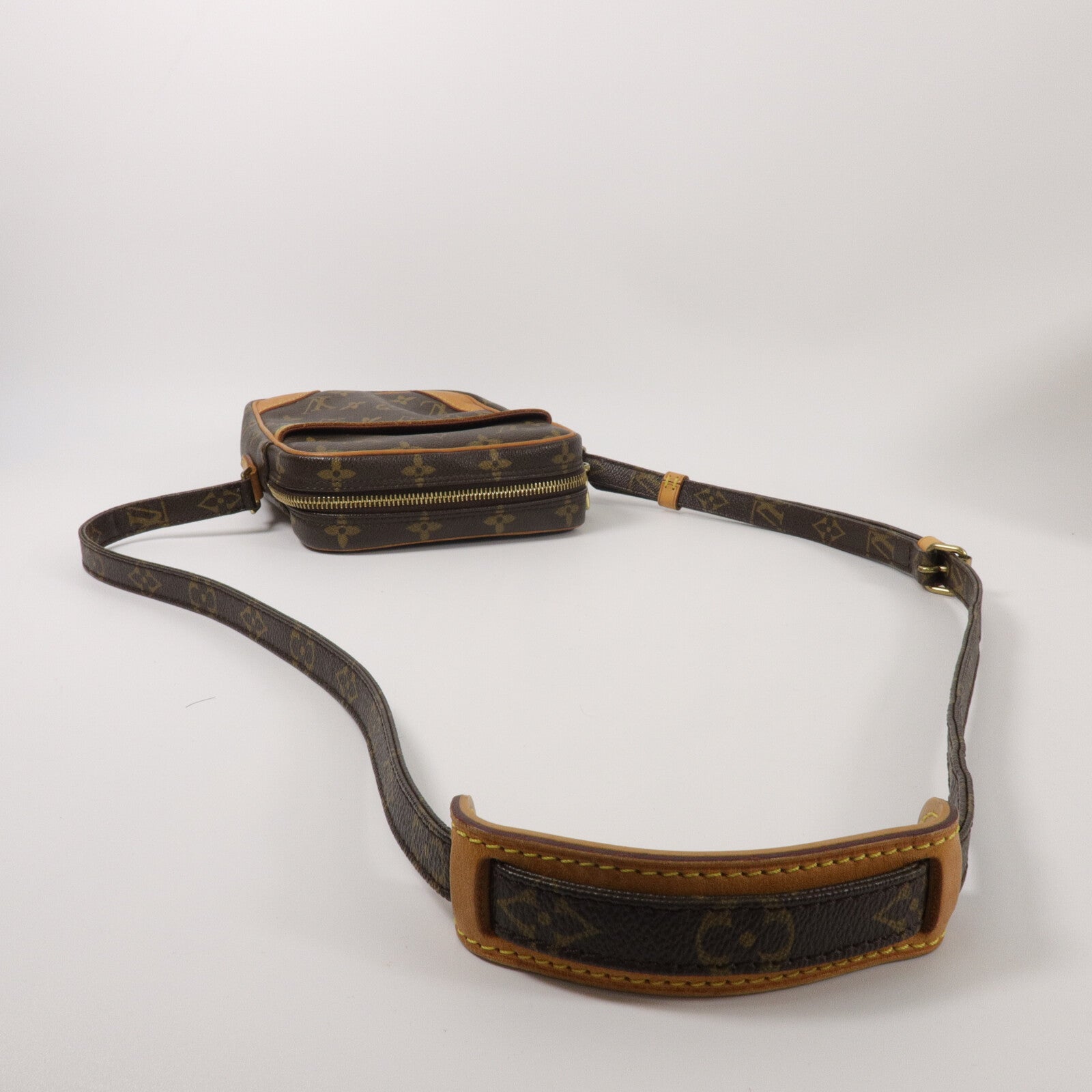 LOUIS VUITTON Monogram Danube肩背袋