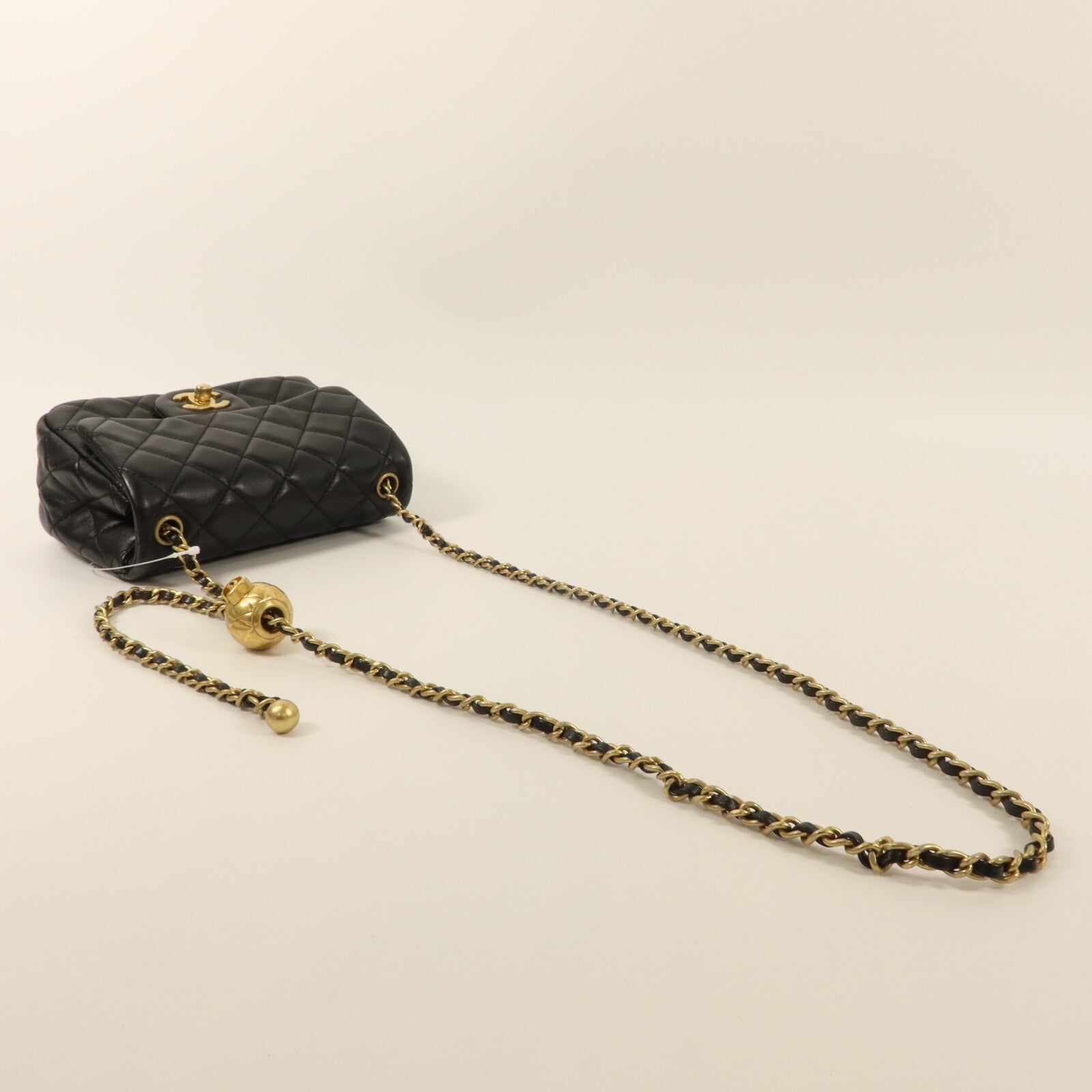 CHANEL 羊皮皮革Mini Classic 17 With Gold Ball鏈帶肩背袋