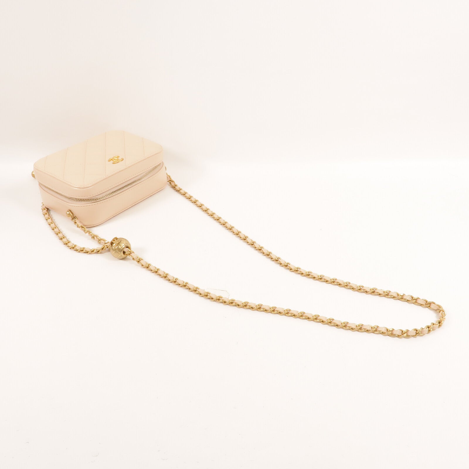 CHANEL 羊皮皮革Vanity Case Gold Ball鏈帶肩背袋
