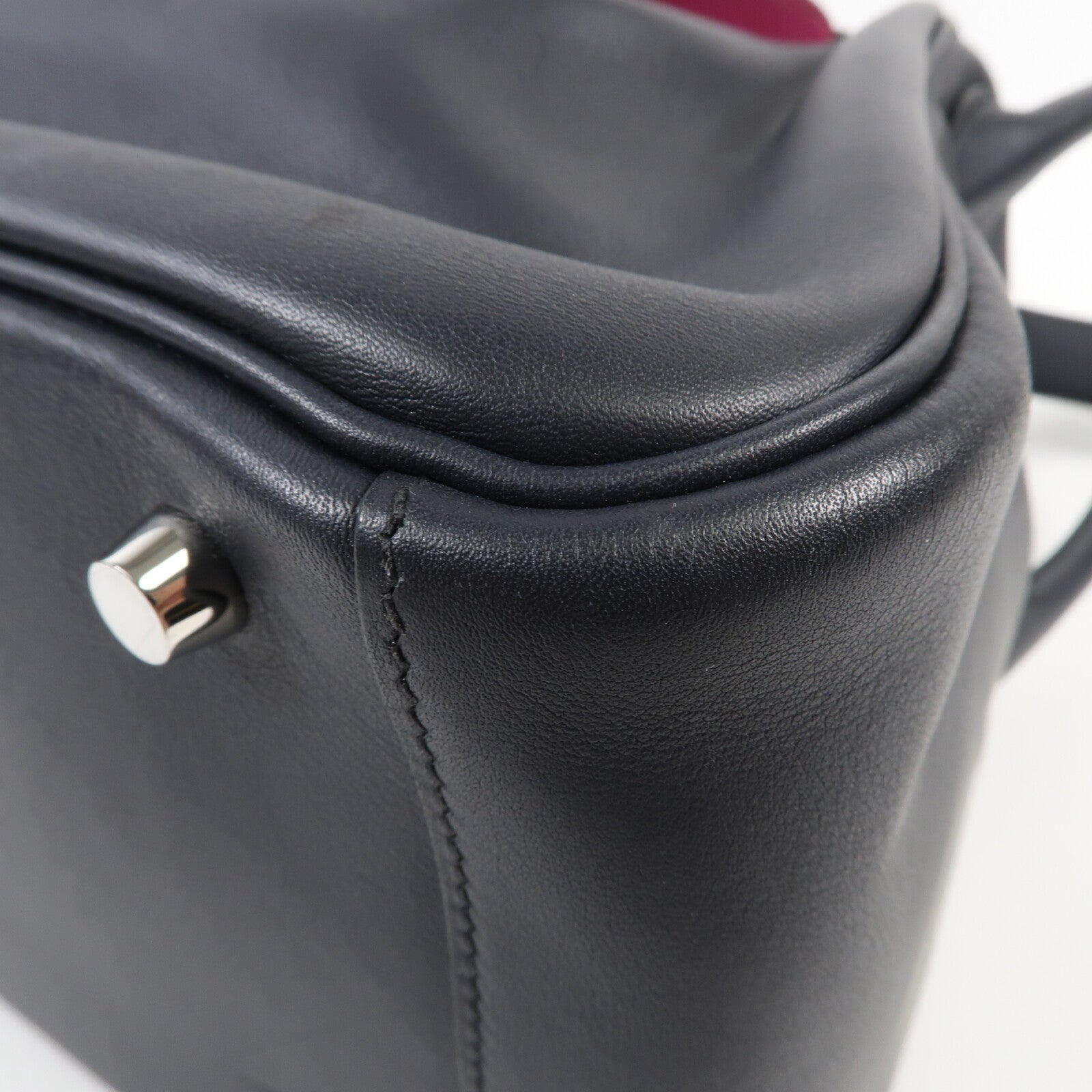 HERMES Swift皮革Lindy 30銀扣肩背袋Bleu Nuit