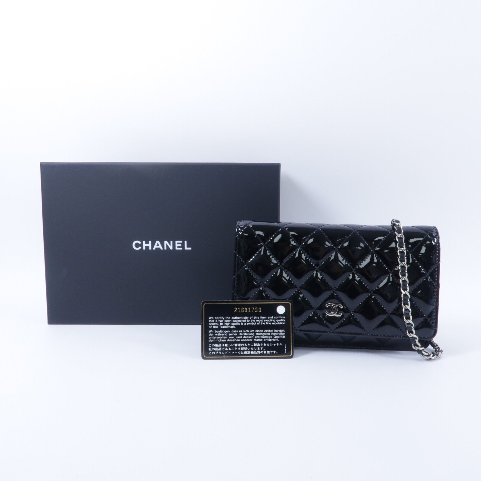 CHANEL 漆皮皮革Wallet On Chain鏈帶肩背袋