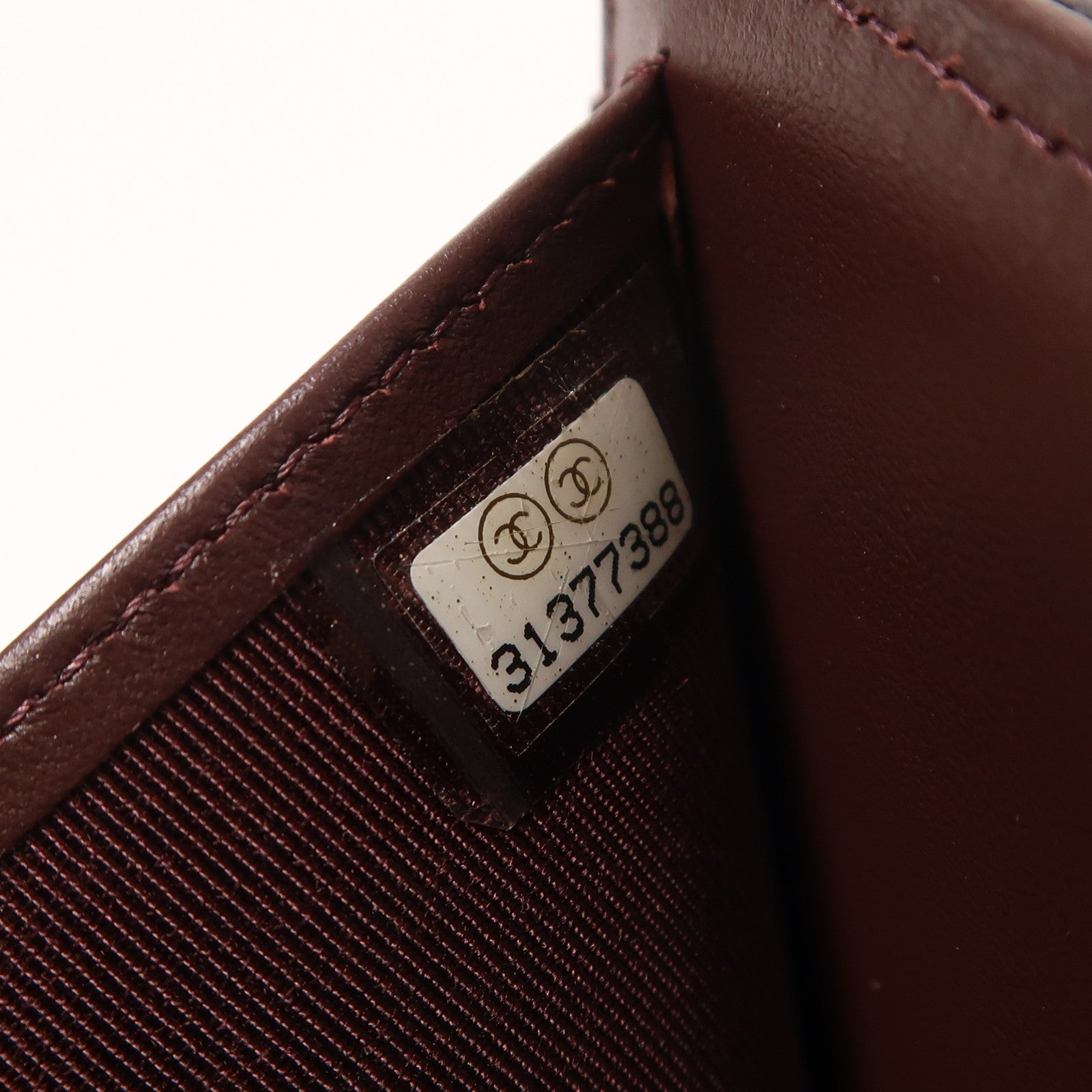 CHANEL 牛皮皮革Wallet金扣錢包