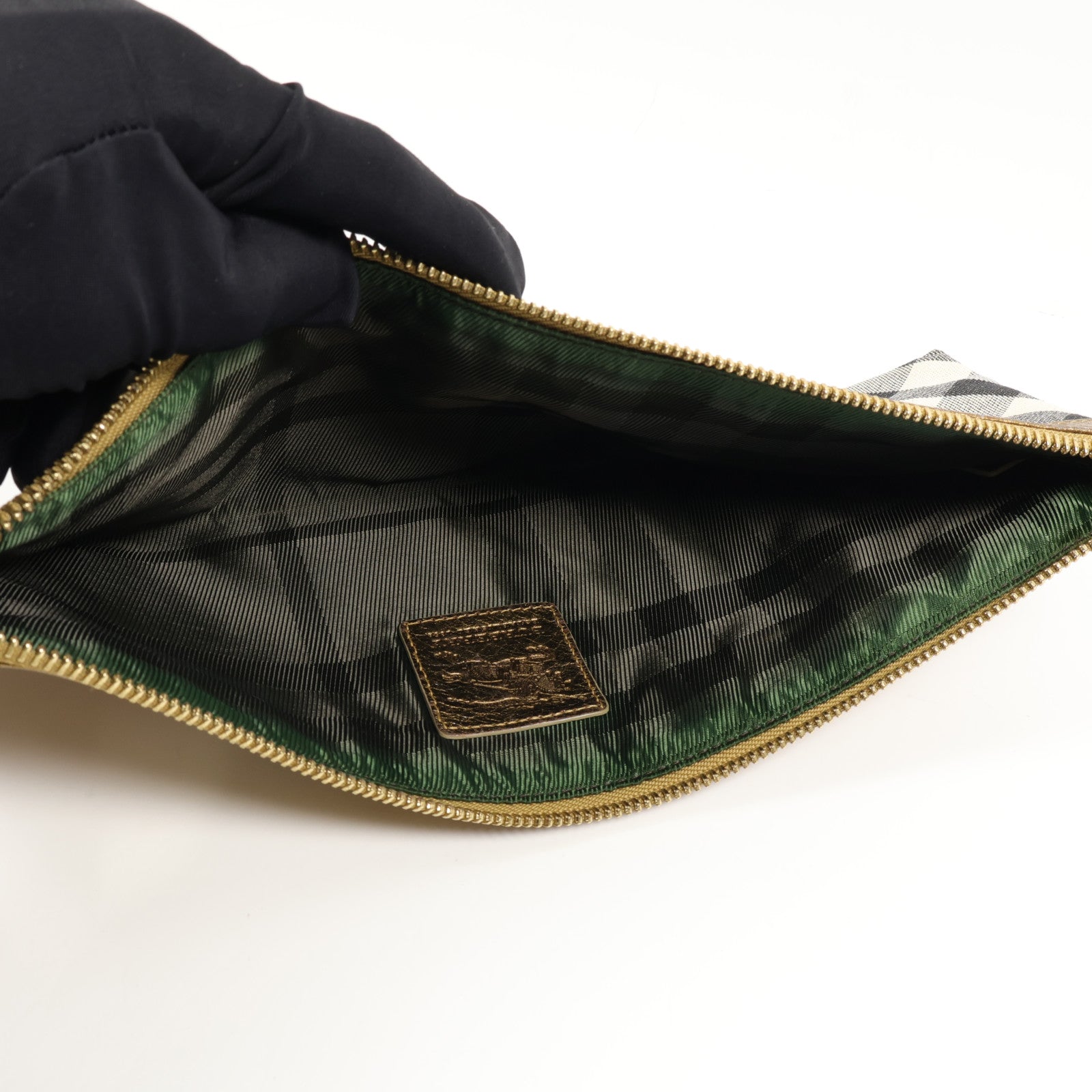 BURBERRY 帆布Pouch銀扣手拿包
