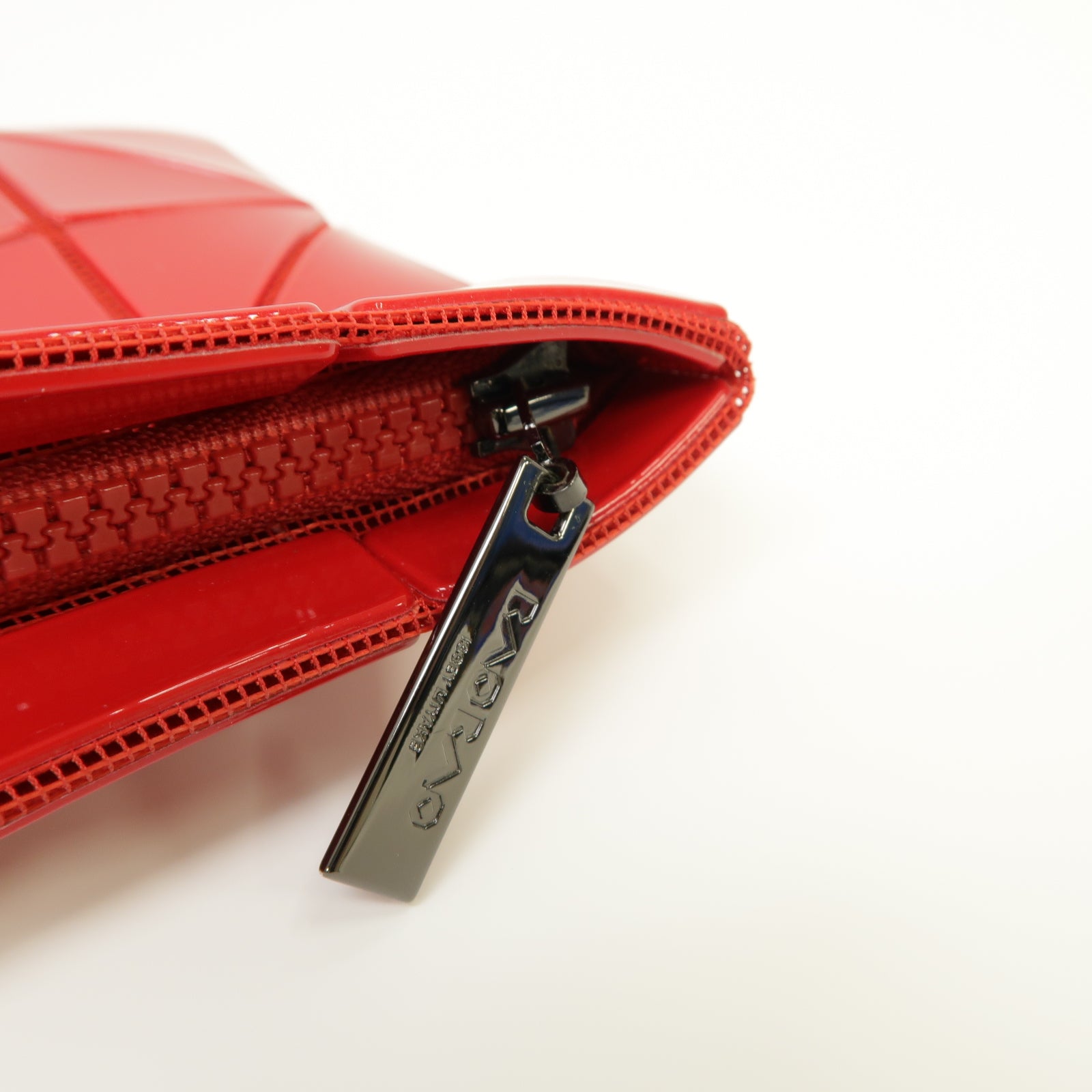ISSEY MIYAKE PVC Bao Bao Clutch Bag手拿包紅色