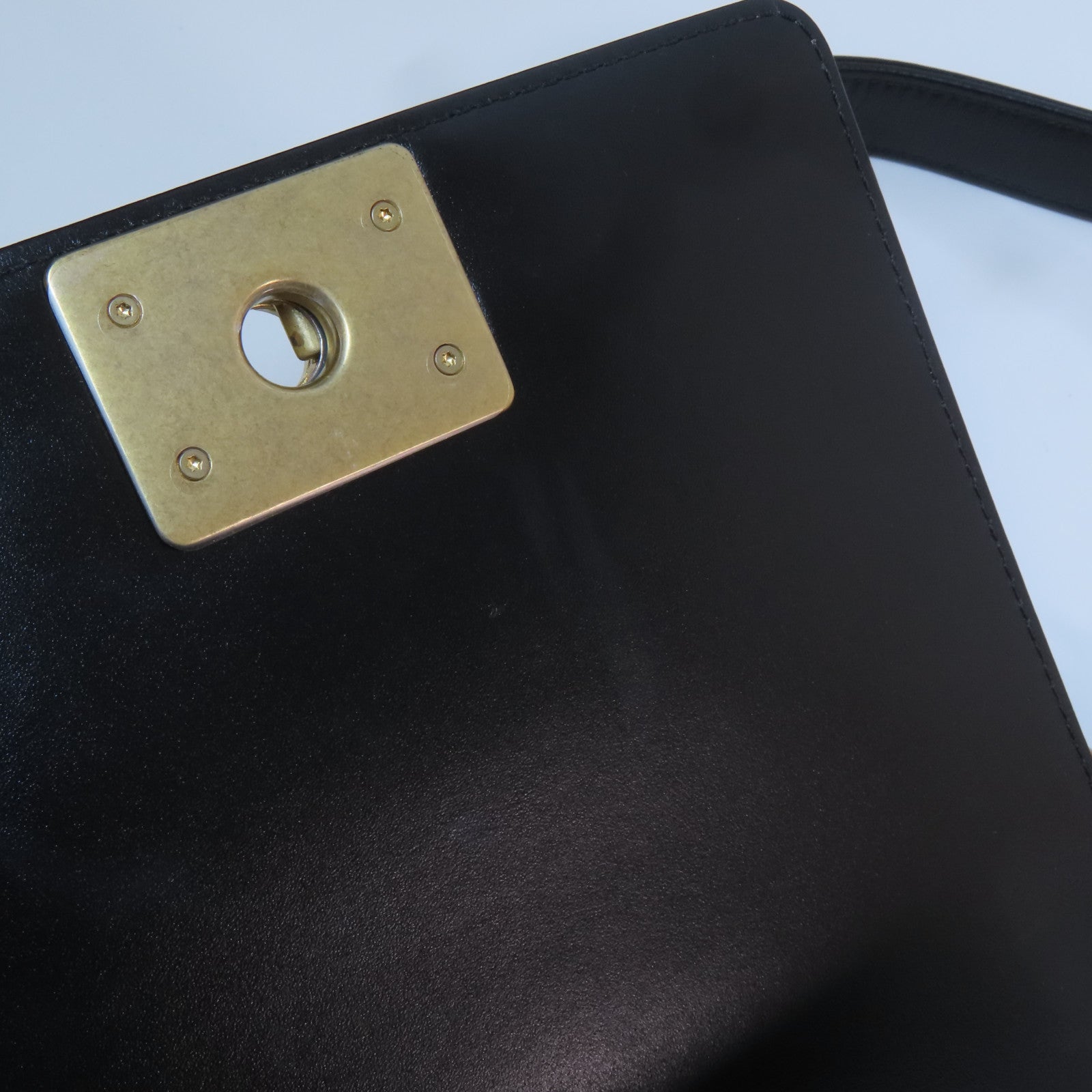 CHANEL 【激減優惠】牛皮皮革Chain Shoulder金扣鏈帶肩背袋黑色