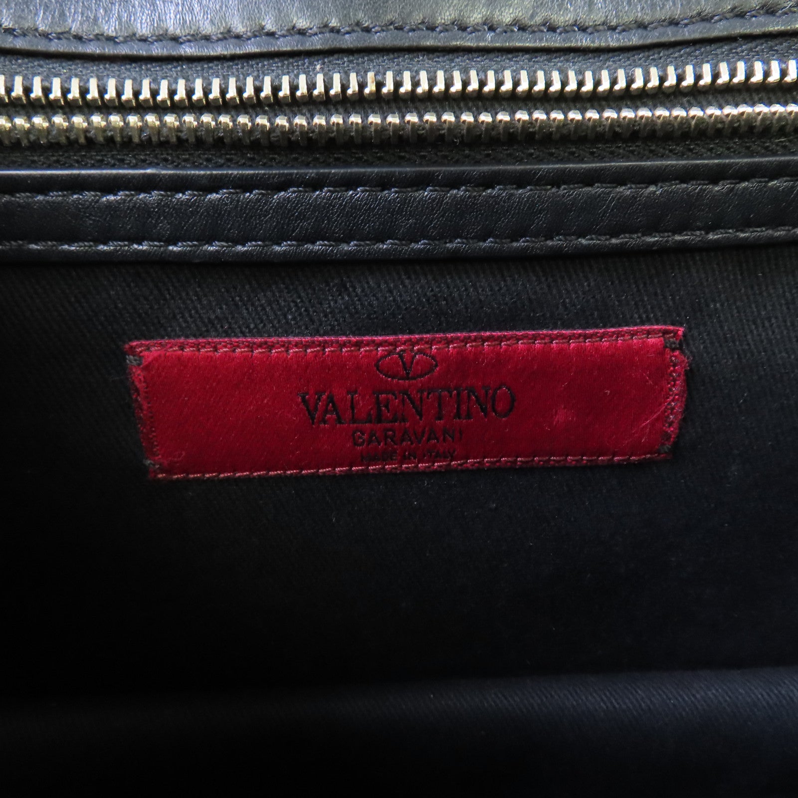 Valentino 【激減優惠】牛皮皮革Garavani Rockstud Chain Shoulder Bag金扣鏈帶肩背袋黑色