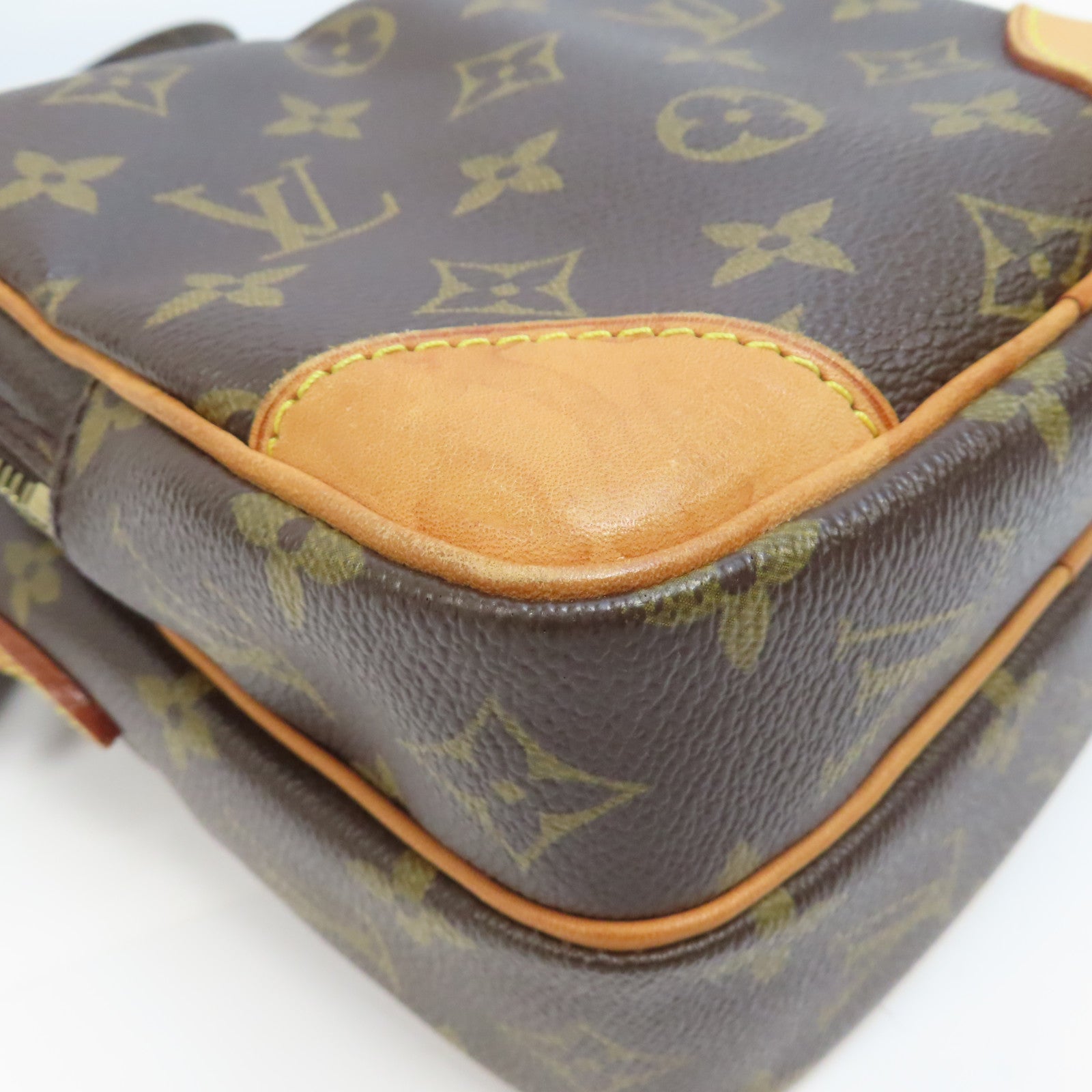 LOUIS VUITTON 【激減優惠】Monogram Amazon金扣肩背袋啡色