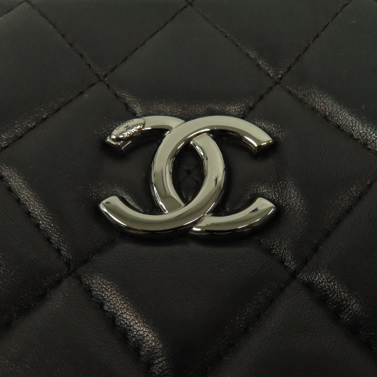 CHANEL 【激減優惠】菱格皮革Shoulder Tote銀扣肩背袋黑色