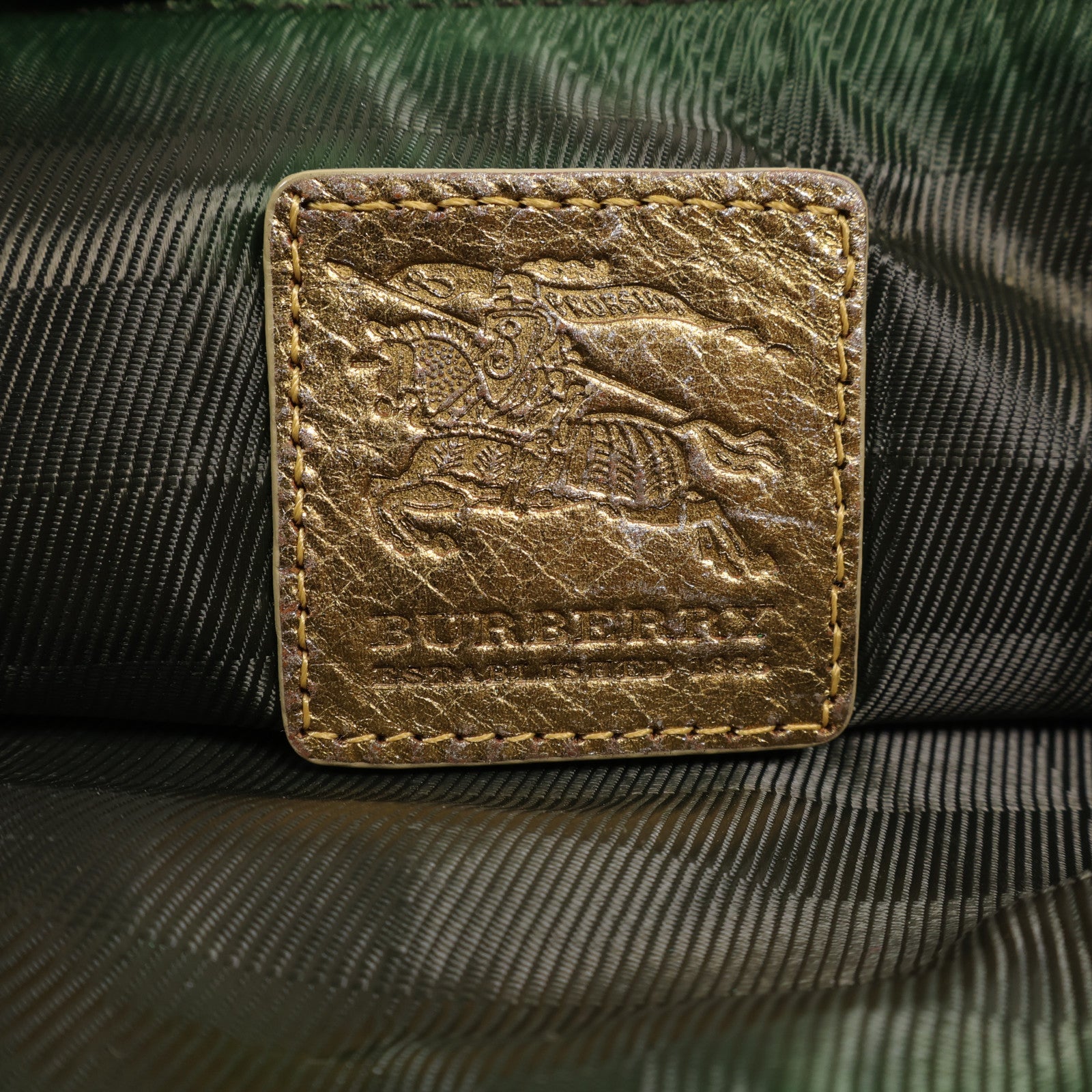 BURBERRY 帆布Pouch銀扣手拿包