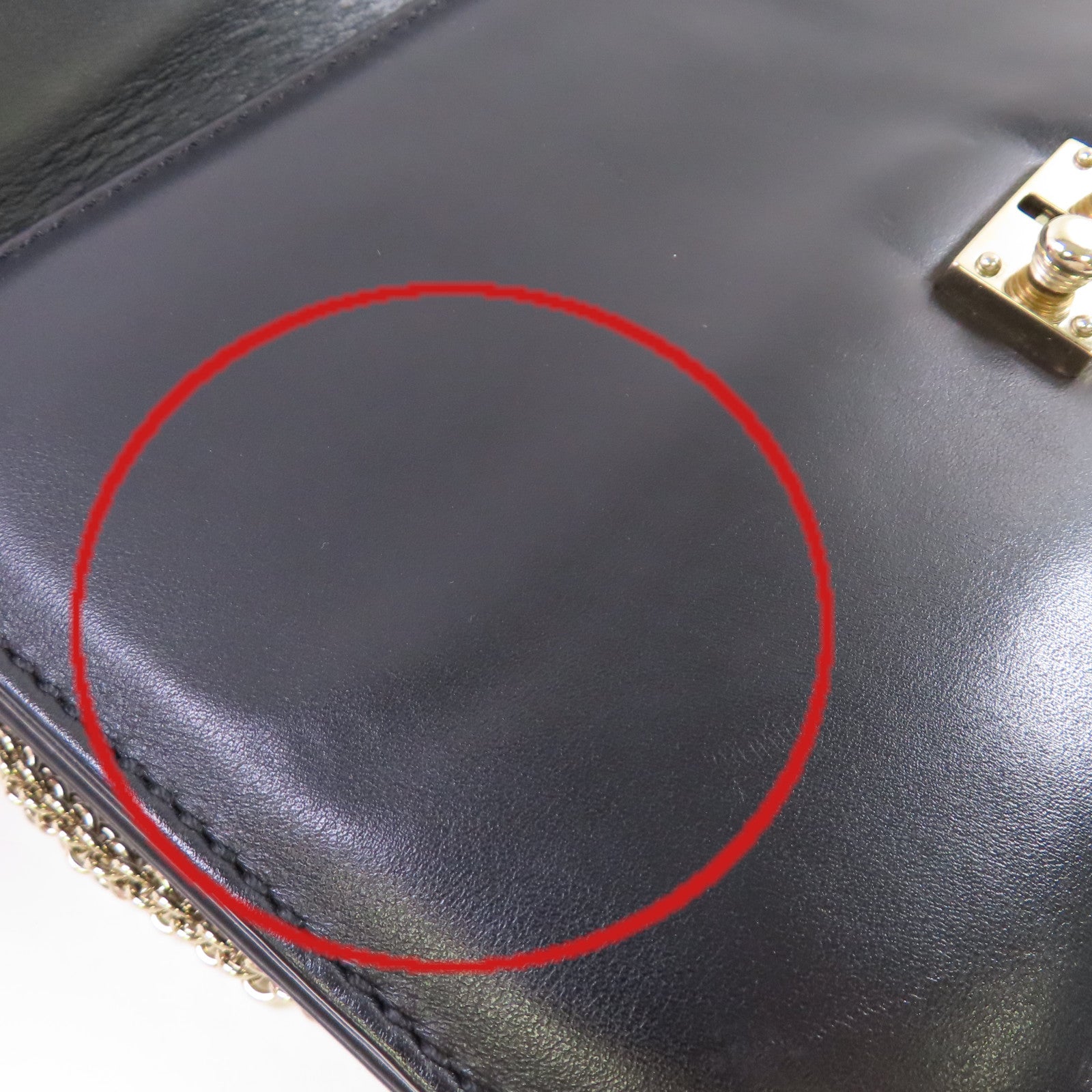 Valentino 【激減優惠】牛皮皮革Garavani Rockstud Chain Shoulder Bag金扣鏈帶肩背袋黑色