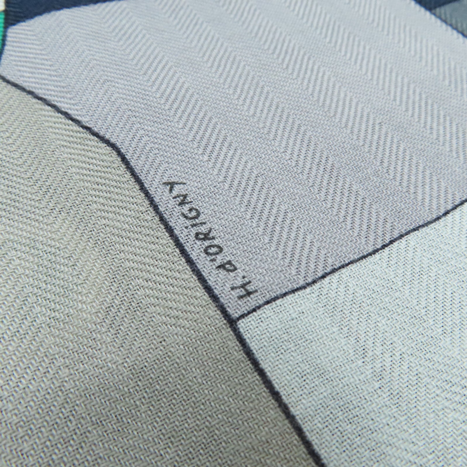 HERMES 【激減優惠】羊絨/絲質Scarf綠色/米色