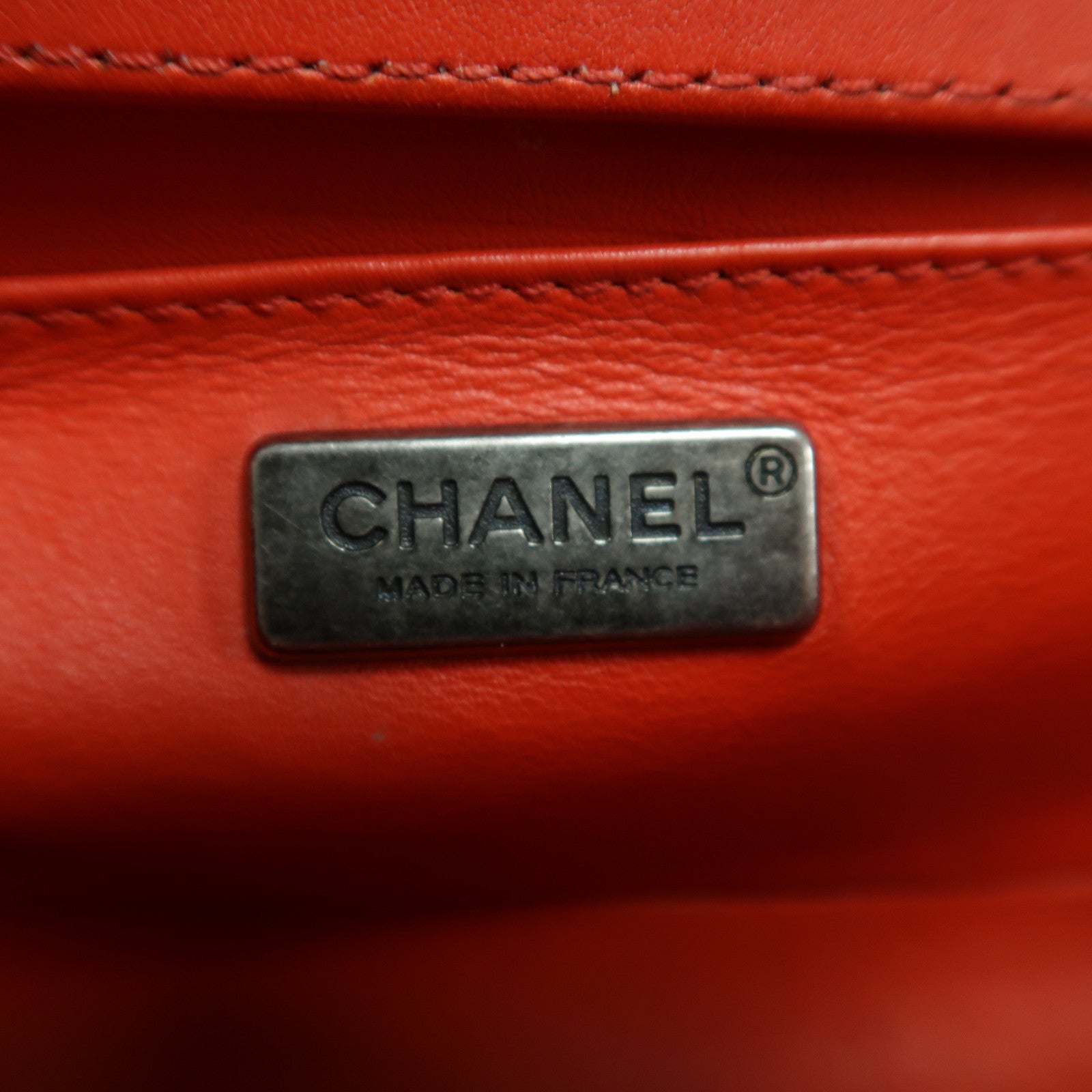 CHANEL 【激減優惠】魔鬼魚皮革/牛皮皮革Boy 20銀扣鏈帶肩背袋紅色