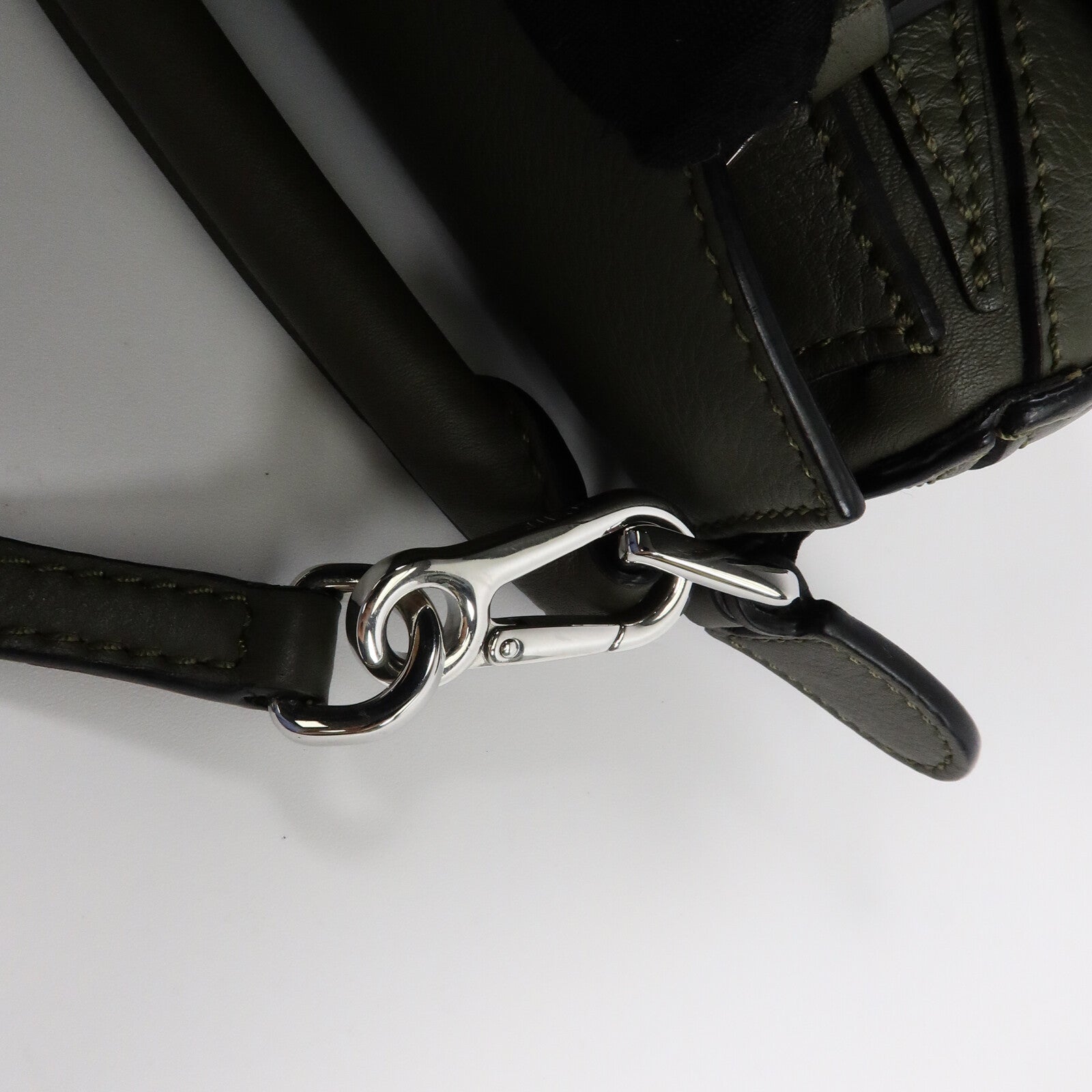 LOEWE 牛皮皮革Puzzle Edge Minie手挽肩背兩用袋