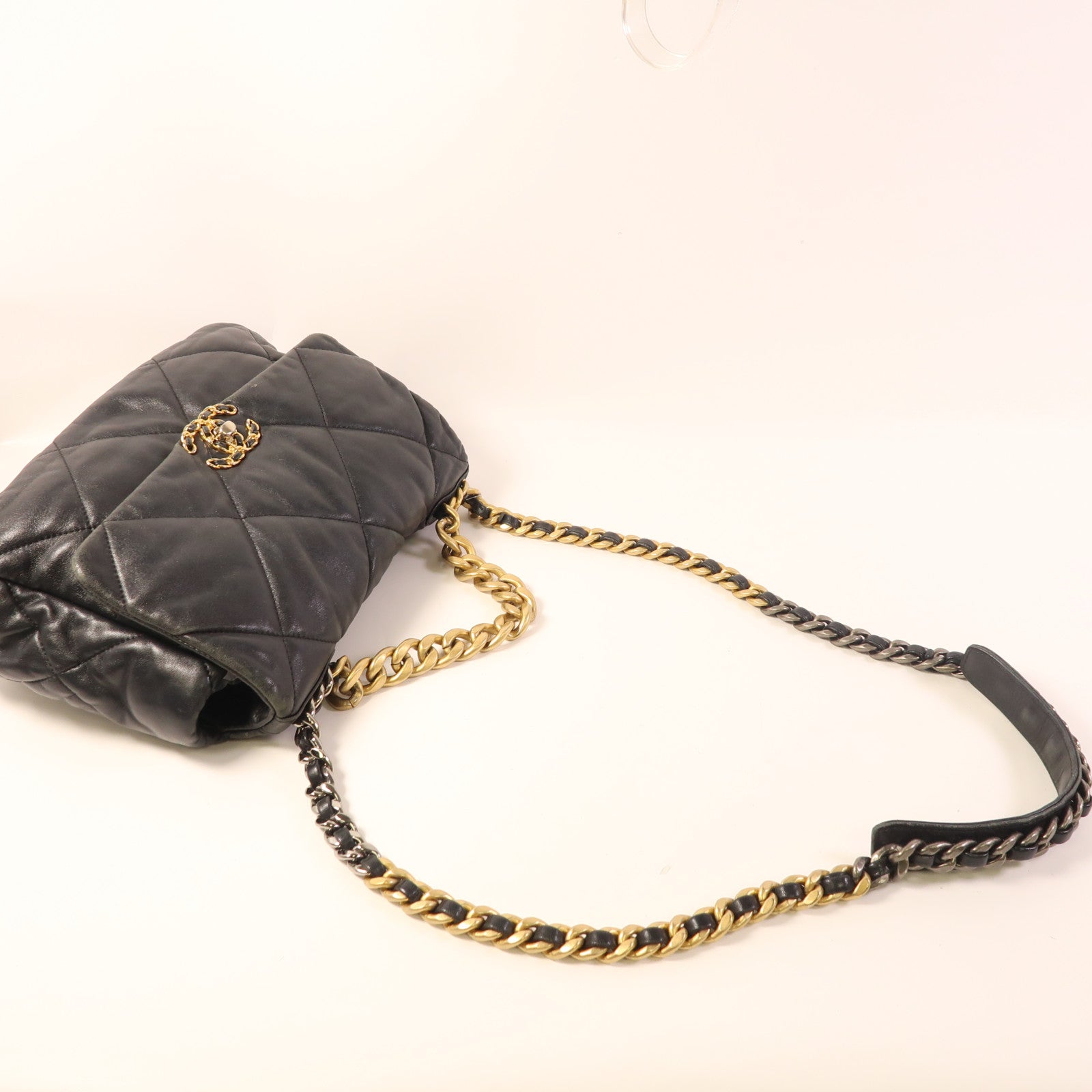 CHANEL 羊皮皮革C19 Medium手挽肩背兩用袋