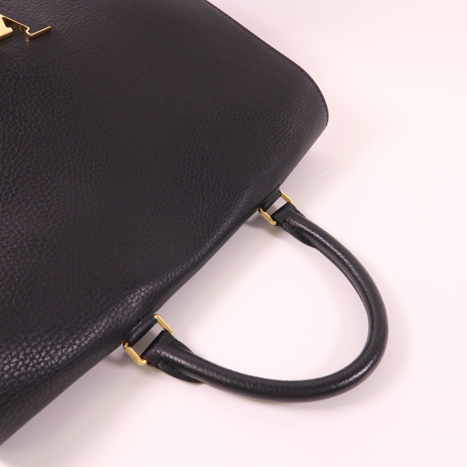 LOUIS VUITTON Taurillon Volta金扣手挽肩背兩用袋