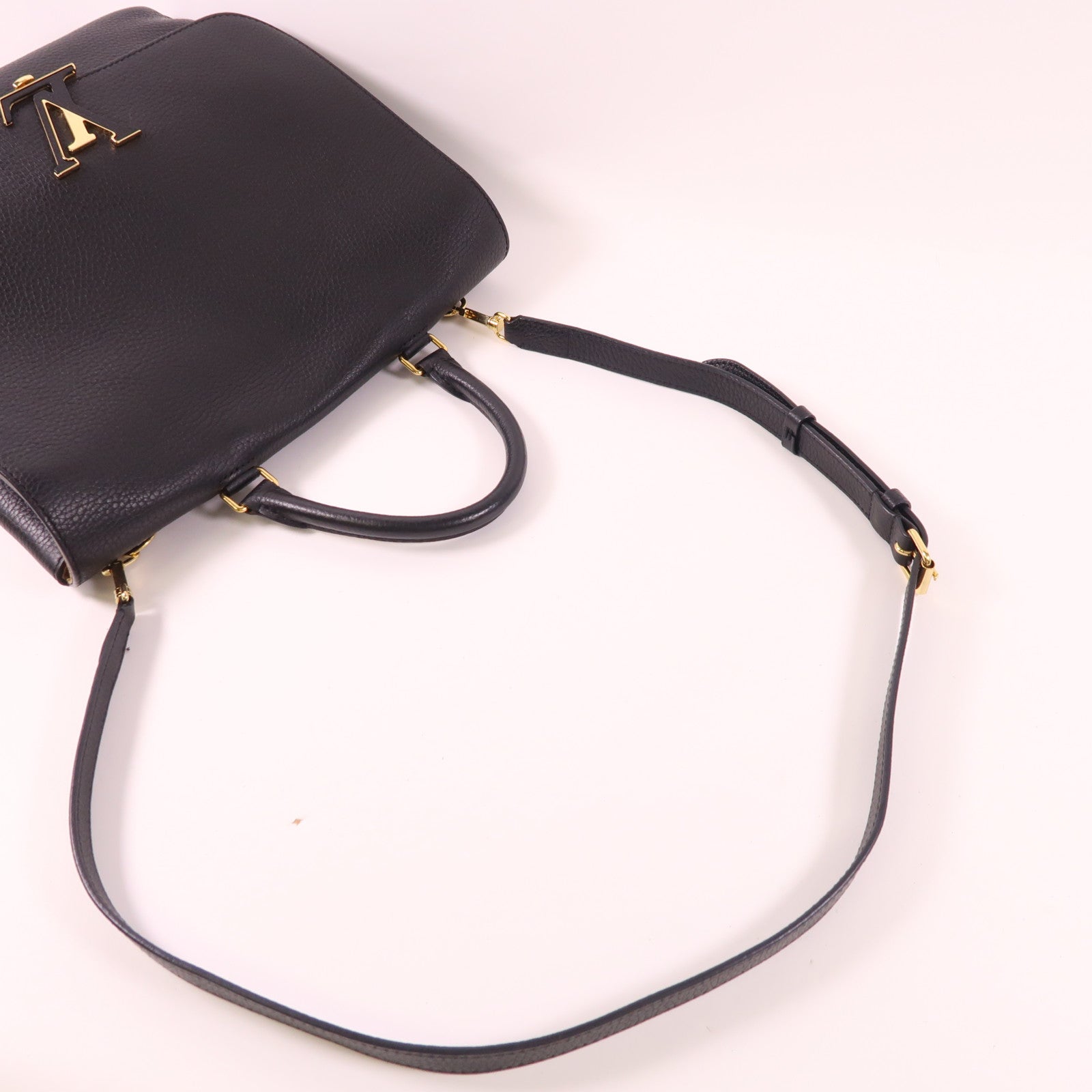 LOUIS VUITTON Taurillon Volta金扣手挽肩背兩用袋