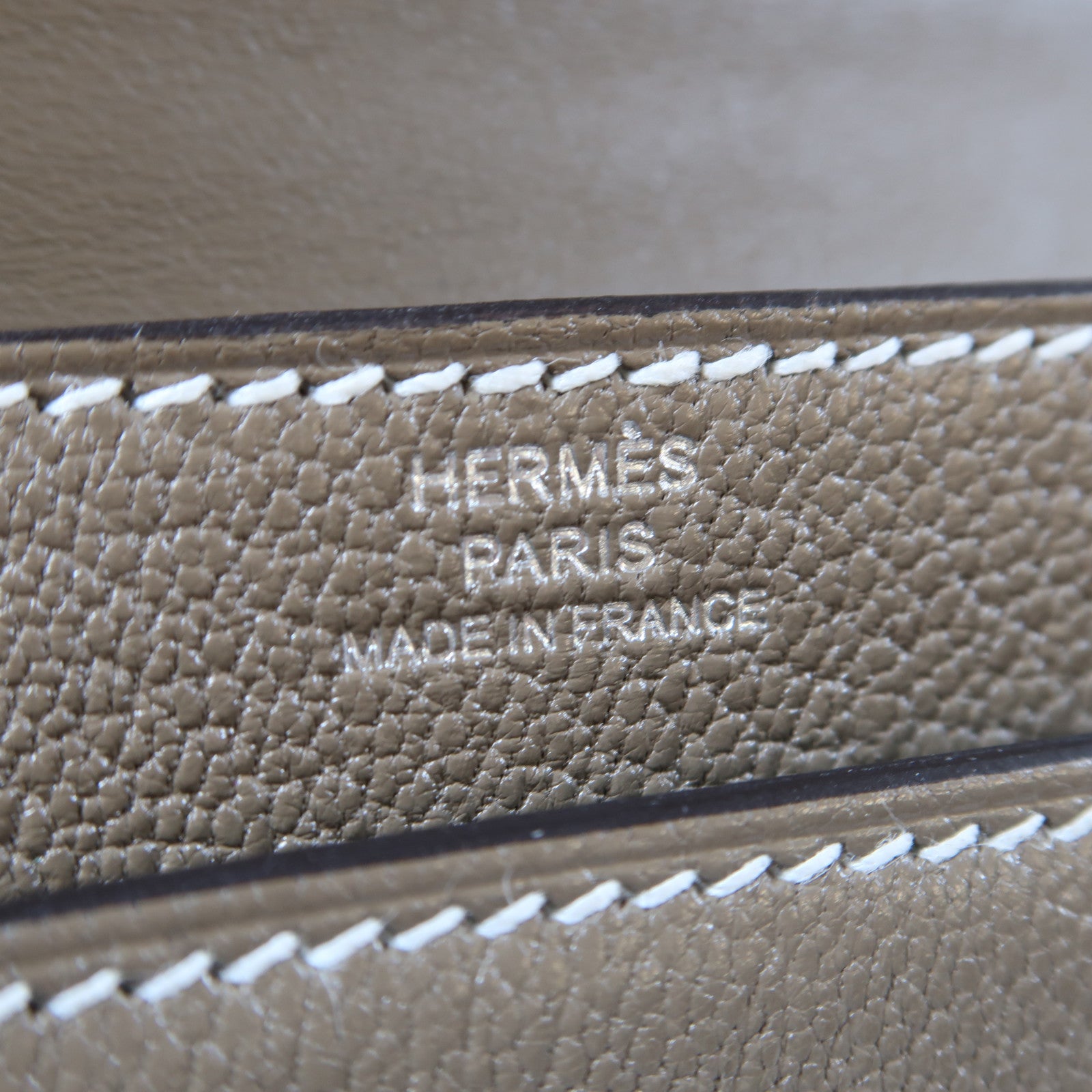 HERMES 【激減優惠】Chevre皮革Verrou Mini銀扣肩背袋Etoupe大象灰