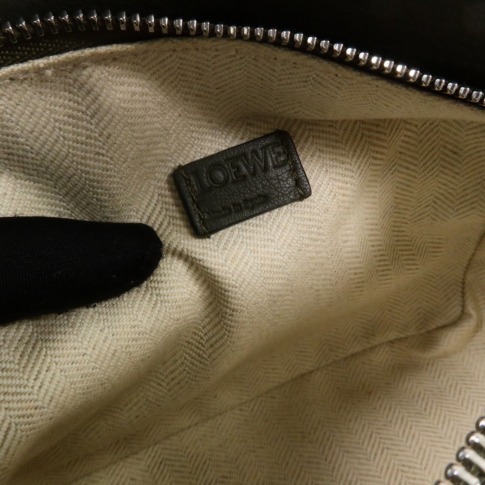 LOEWE 牛皮皮革Puzzle Edge Minie手挽肩背兩用袋