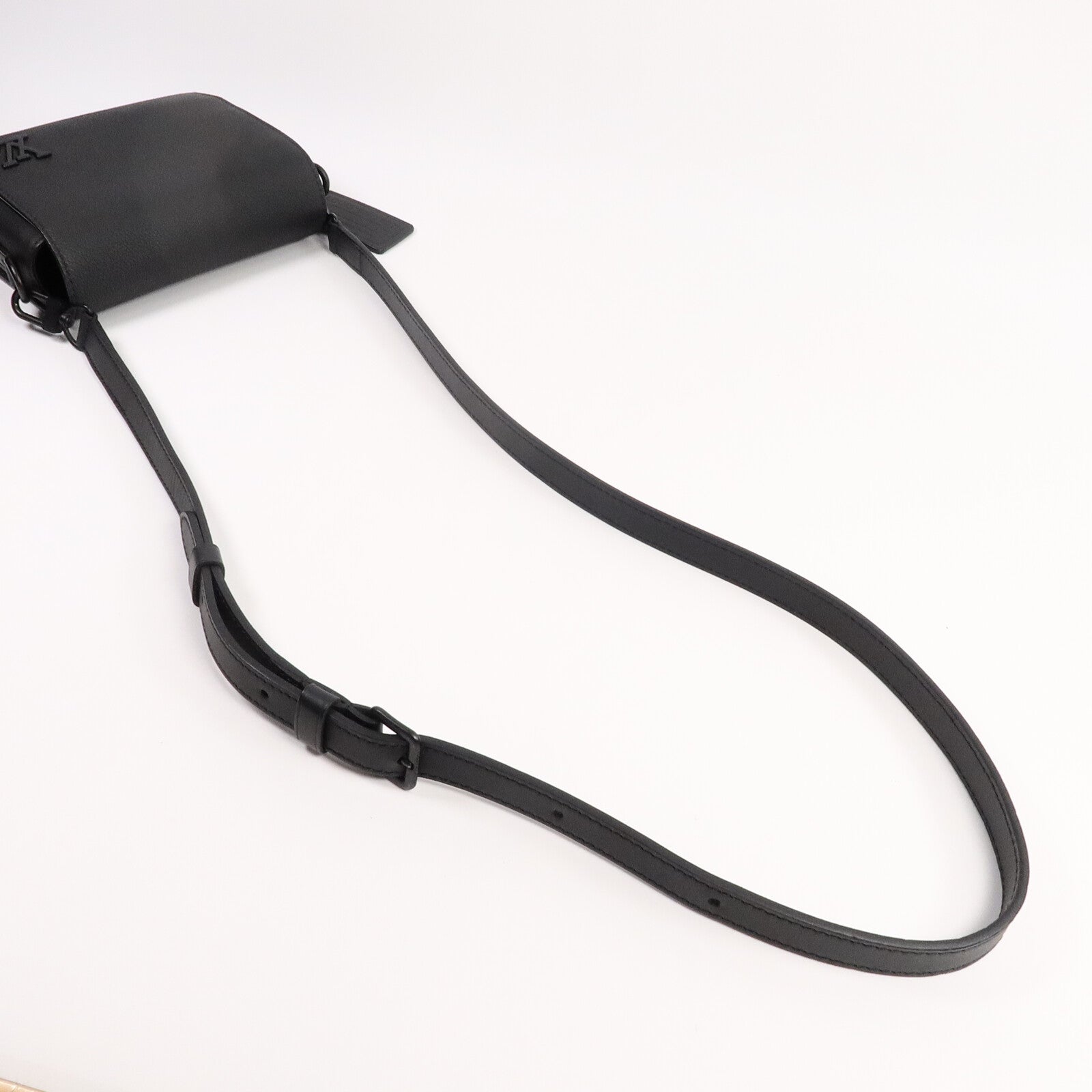 LOUIS VUITTON 牛皮皮革Fastline Wearable Wallet肩背袋
