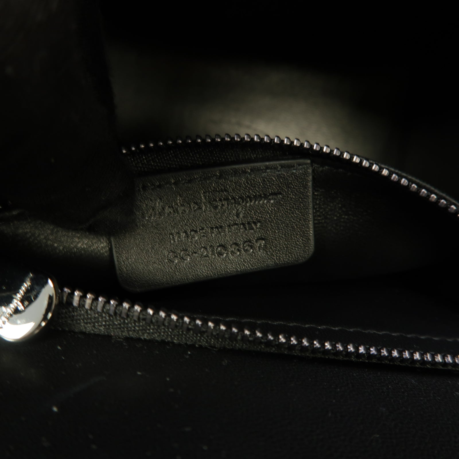 Salvatore Ferragamo 牛皮皮革Boxys Medium手挽肩背兩用袋黒色