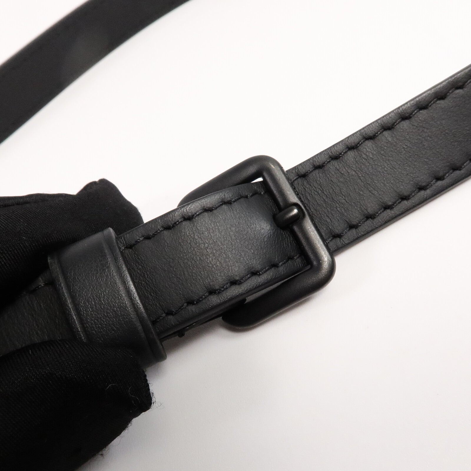 LOUIS VUITTON 牛皮皮革Fastline Wearable Wallet肩背袋