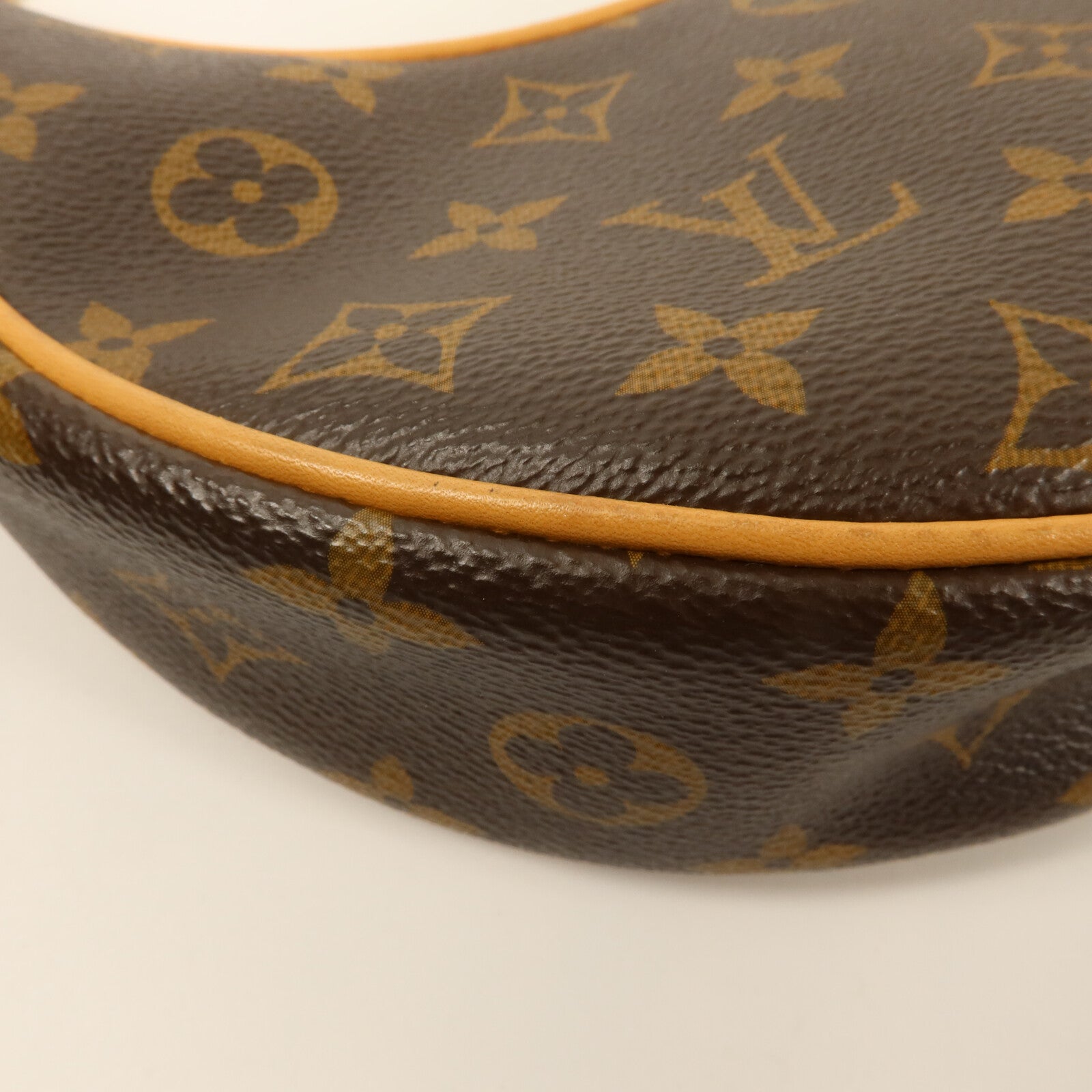 LOUIS VUITTON Monogram Loop肩背袋