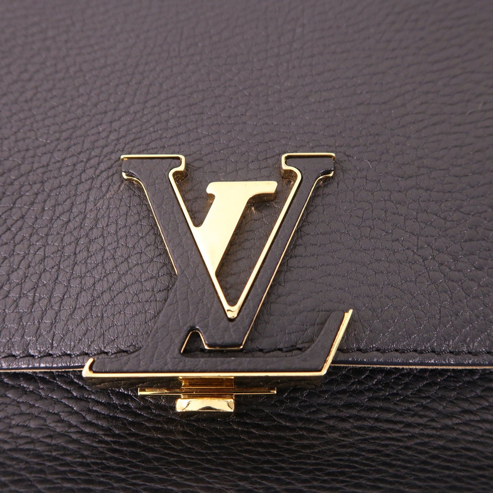 LOUIS VUITTON Taurillon Volta金扣手挽肩背兩用袋