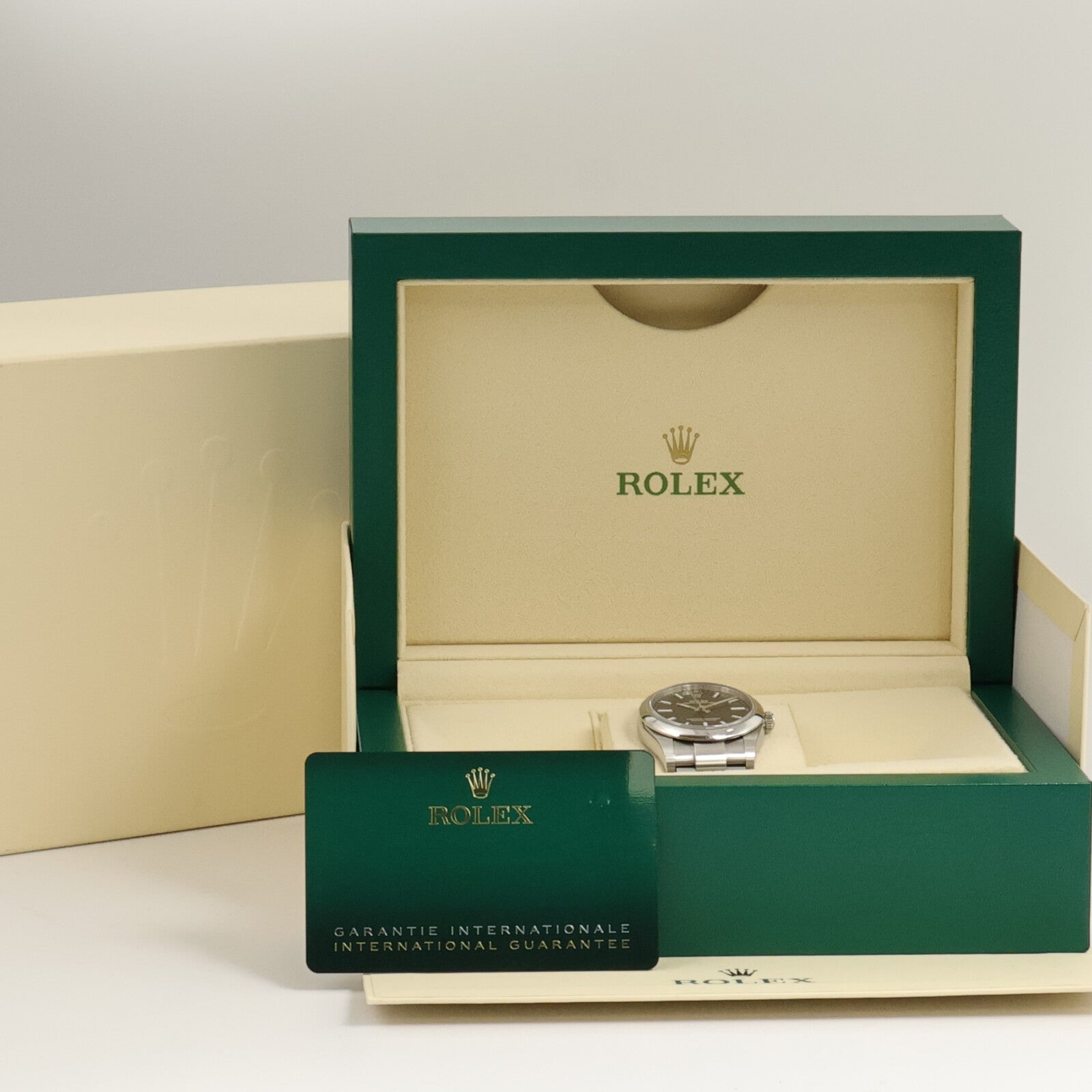 ROLEX Oyster Perpetual 124200