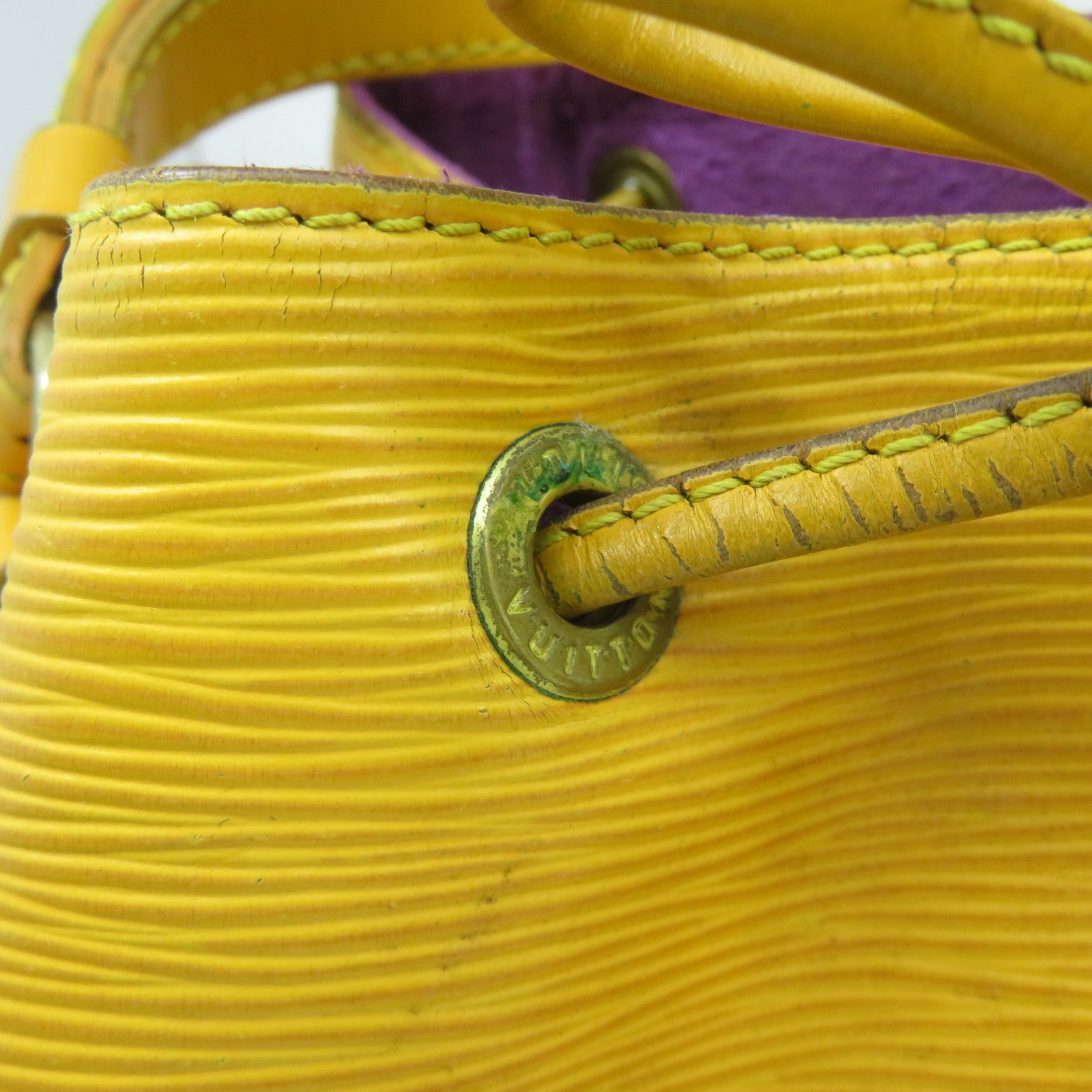 LOUIS VUITTON Epi Noe Shoulder Bag金扣肩背袋黃色