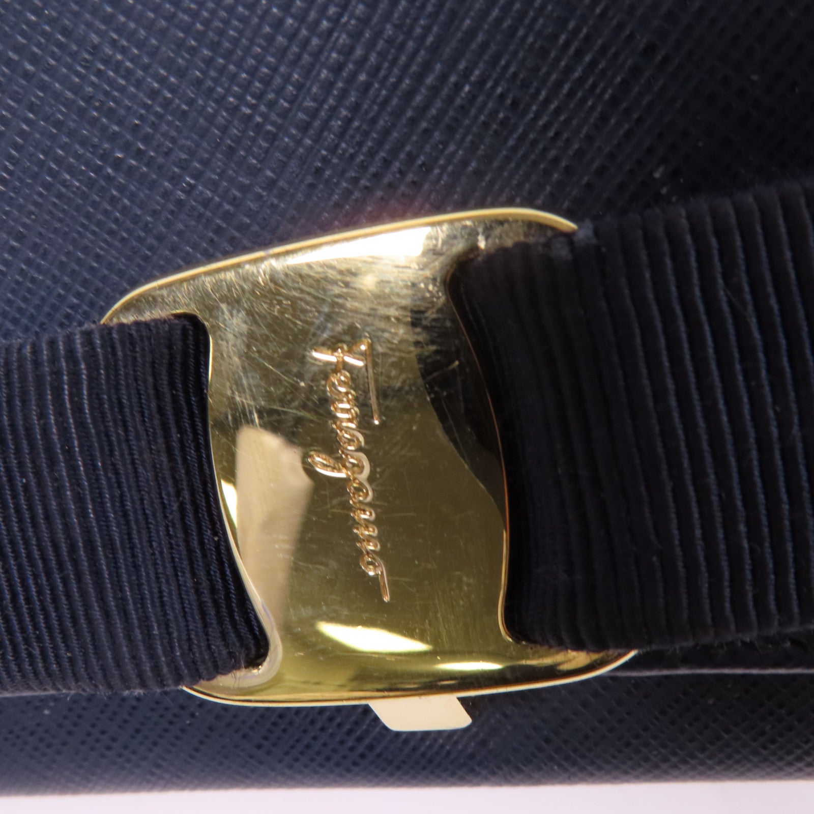Salvatore Ferragamo 【激減優惠】牛皮皮革Long Bifold Wallet金扣長錢包